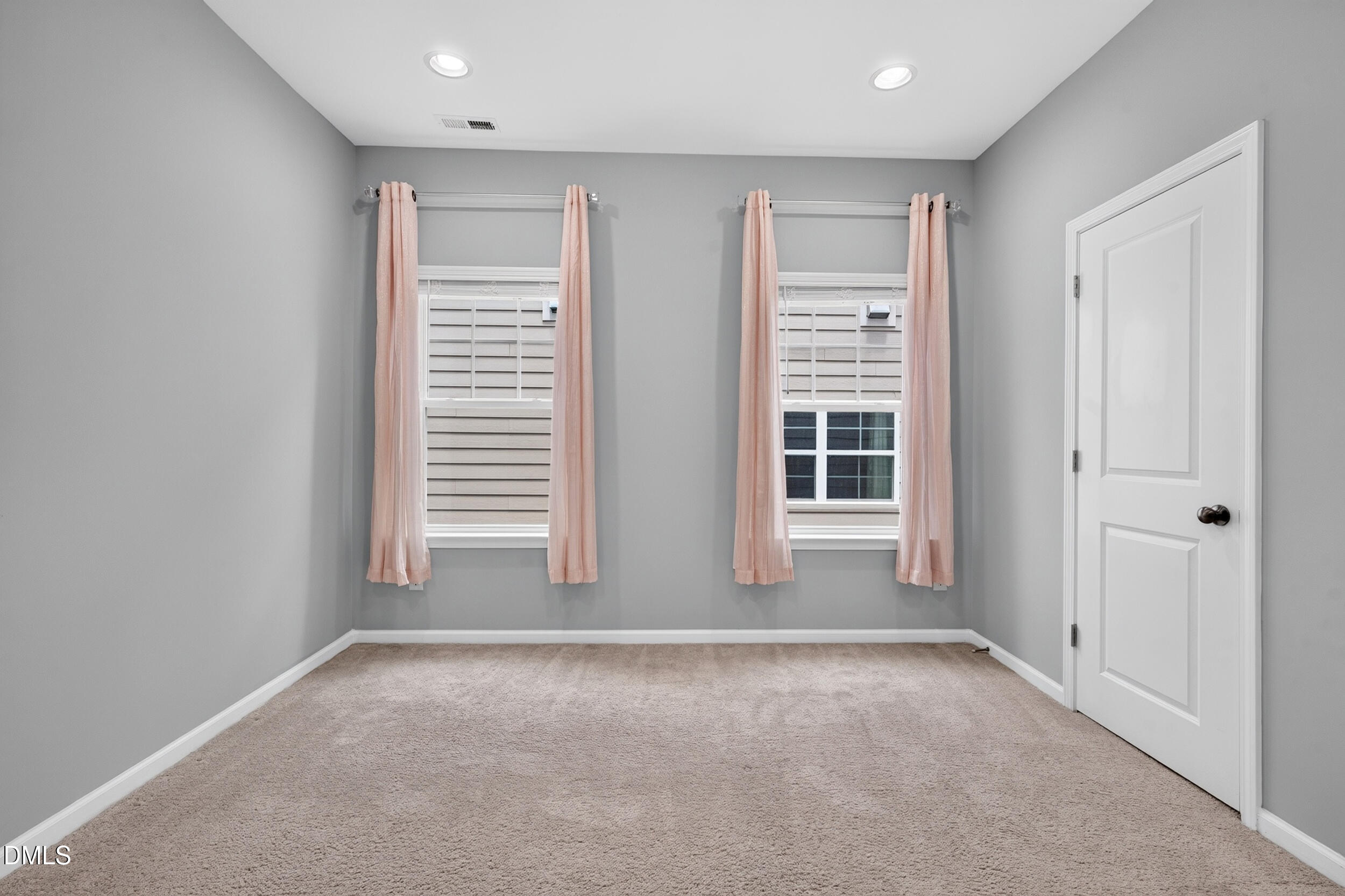 212 Birdsgrove Court