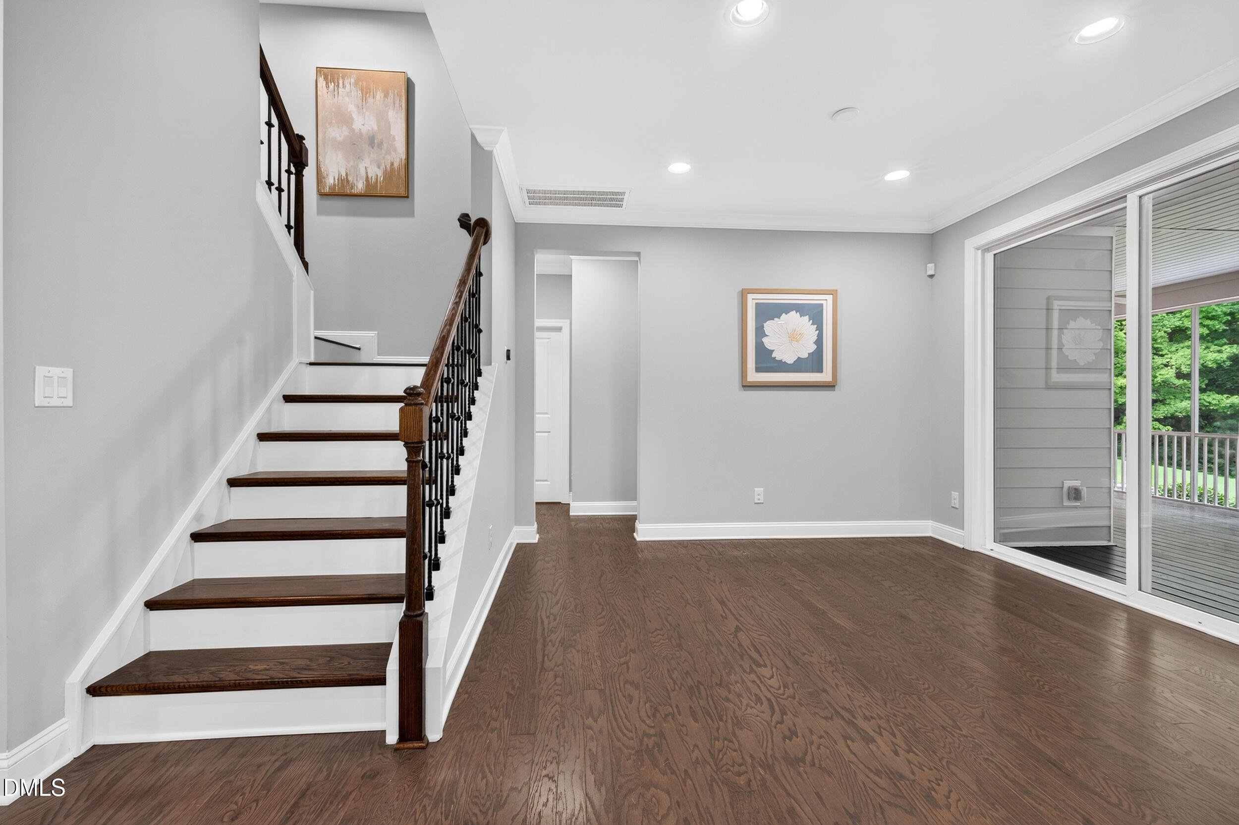 212 Birdsgrove Court