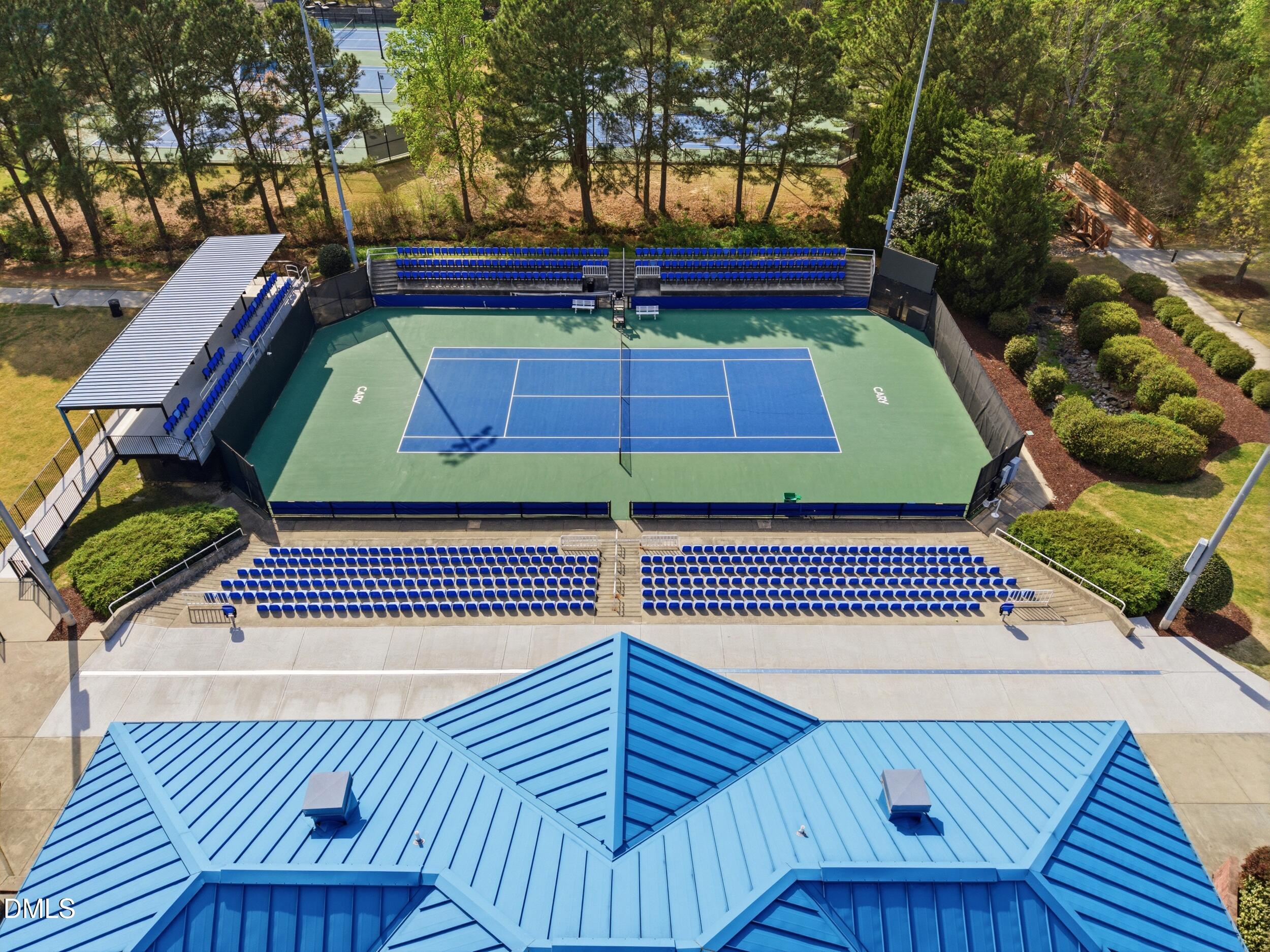212 Birdsgrove Court