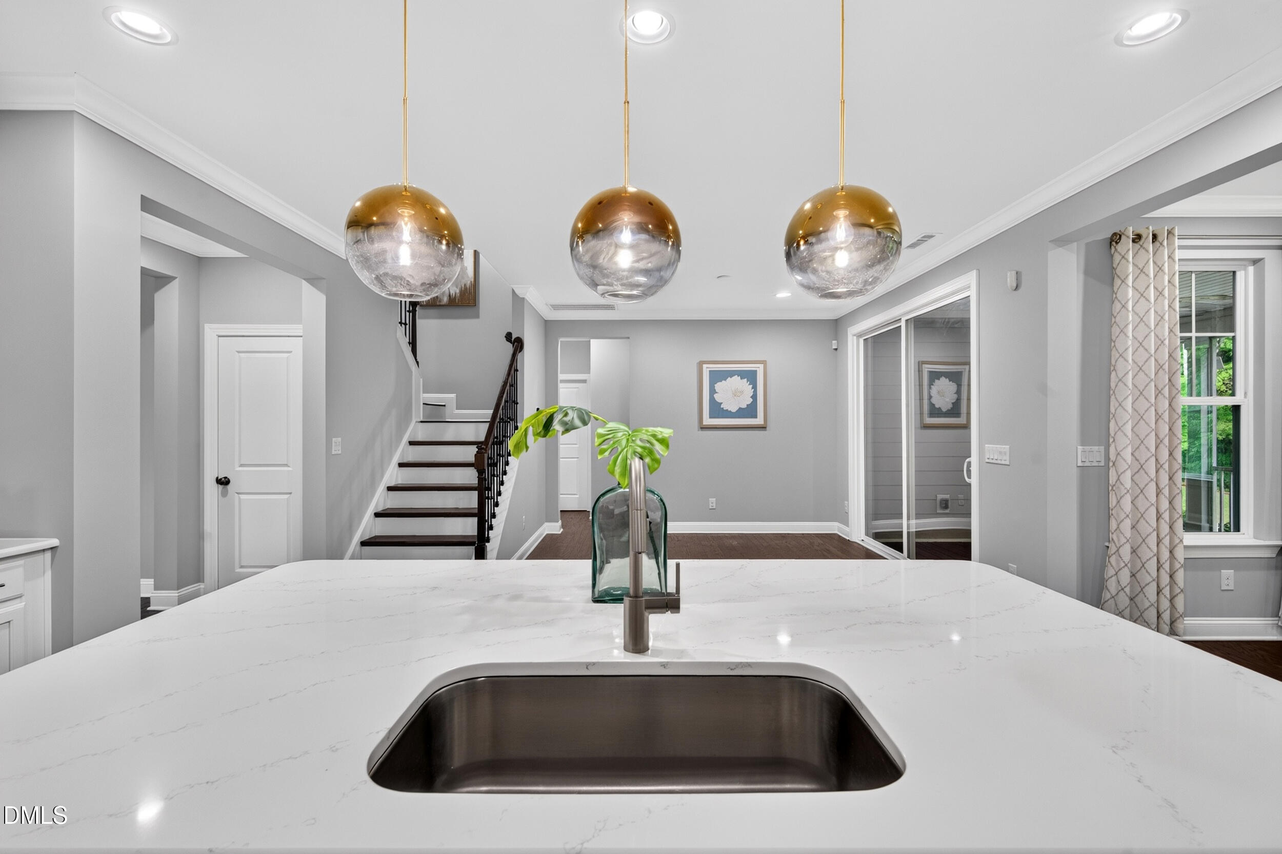 212 Birdsgrove Court