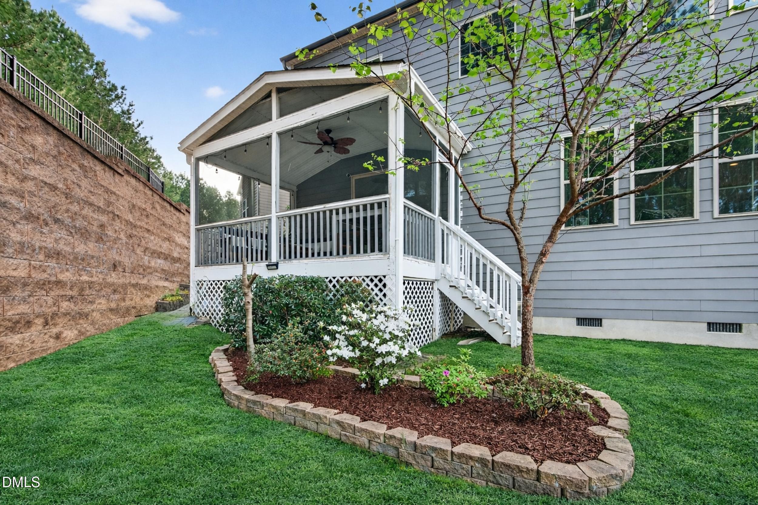 221 Birdsgrove Court