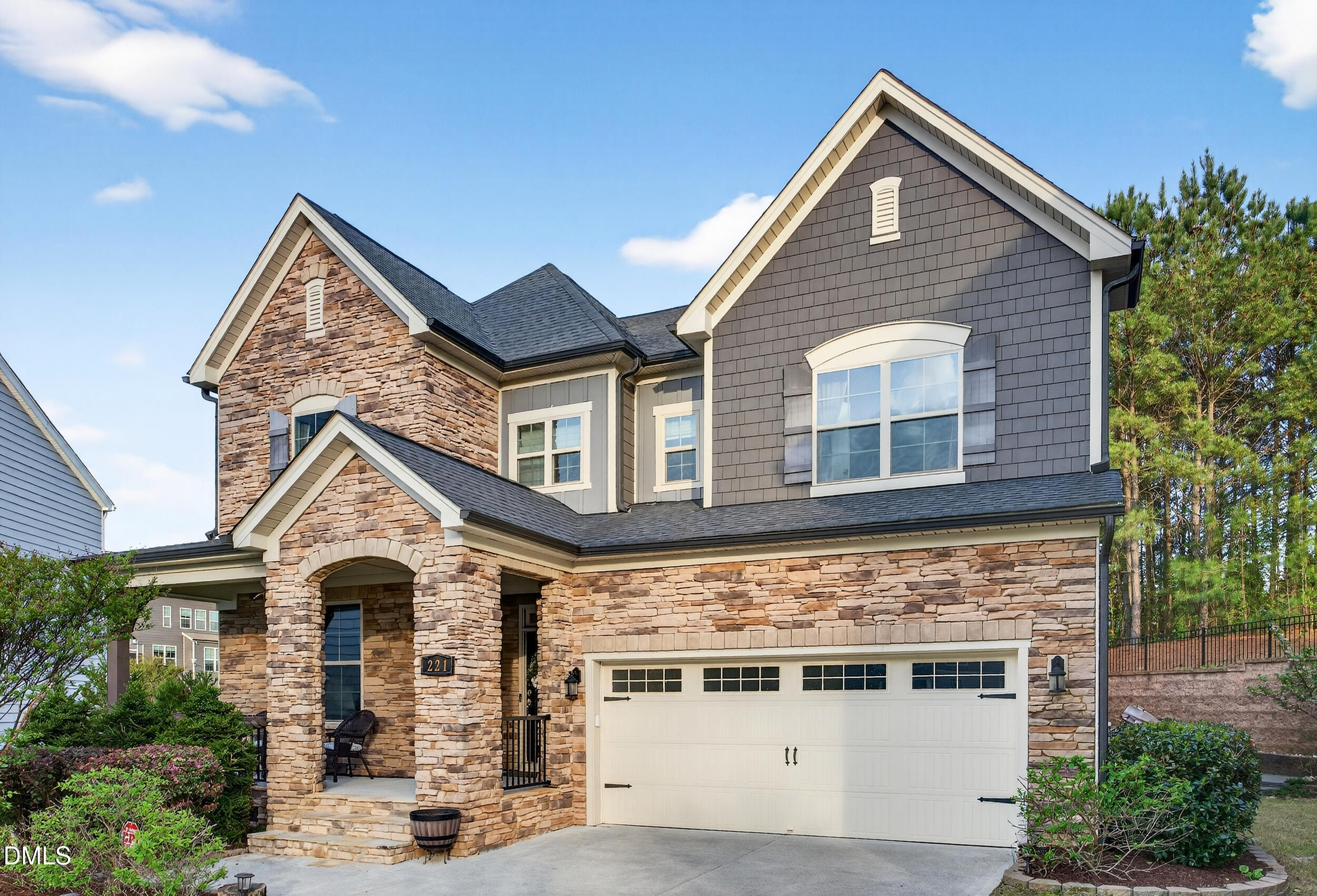 221 Birdsgrove Court