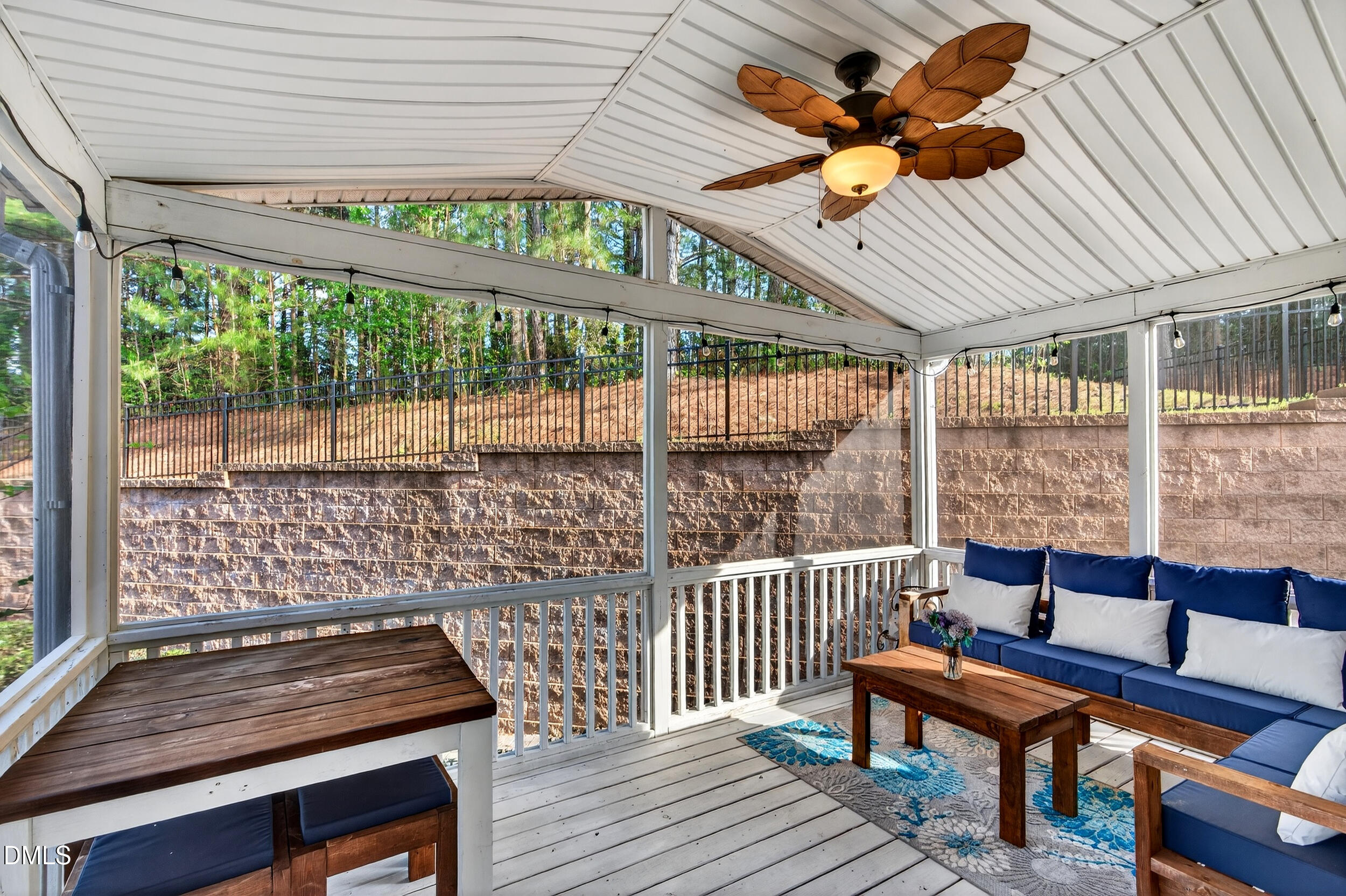 221 Birdsgrove Court