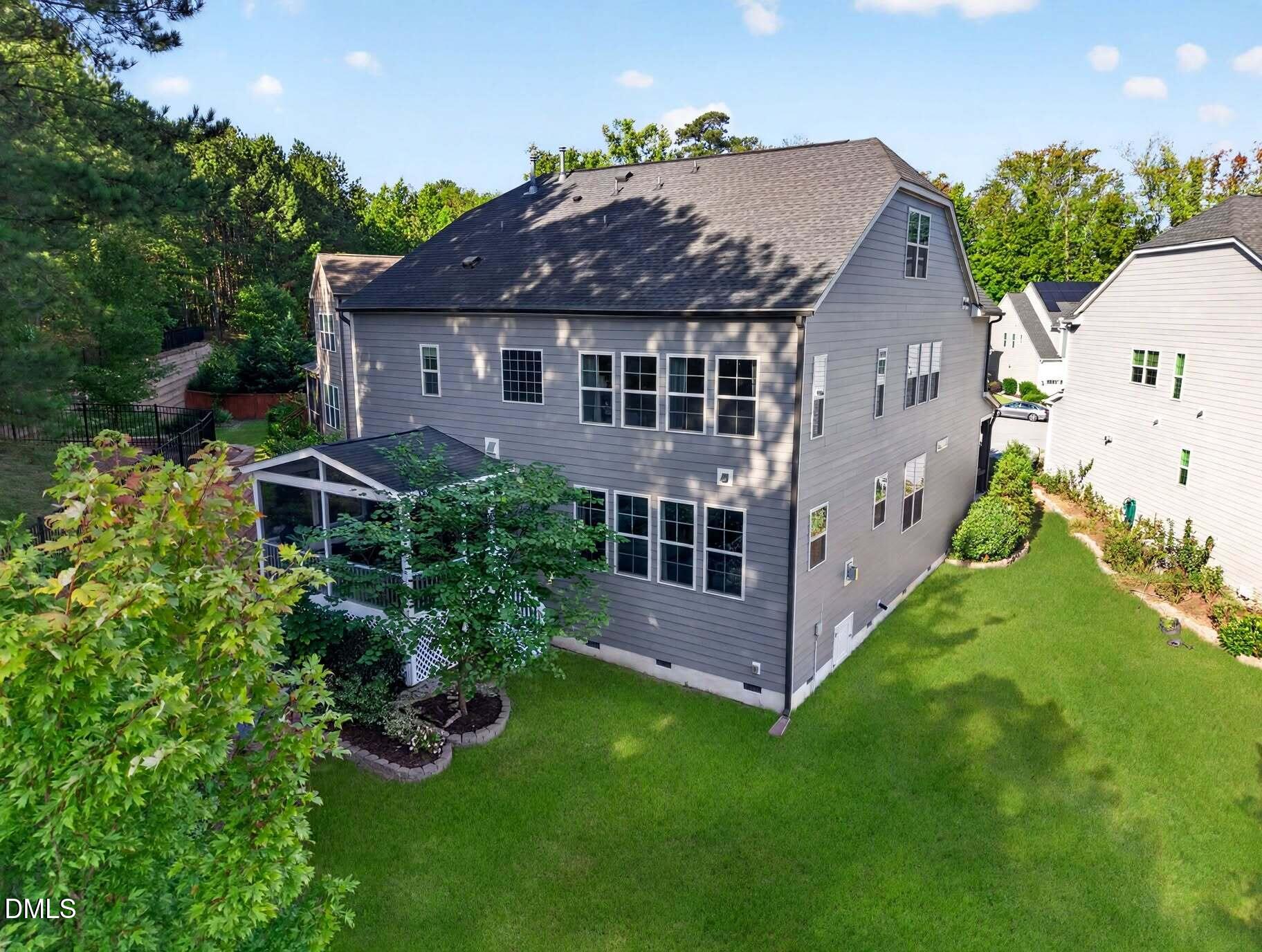 221 Birdsgrove Court