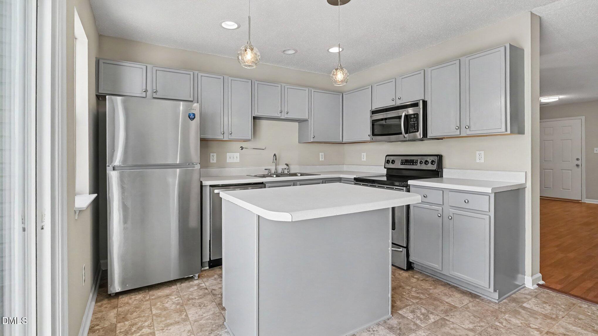 1133 Oak Blossom Wa Way