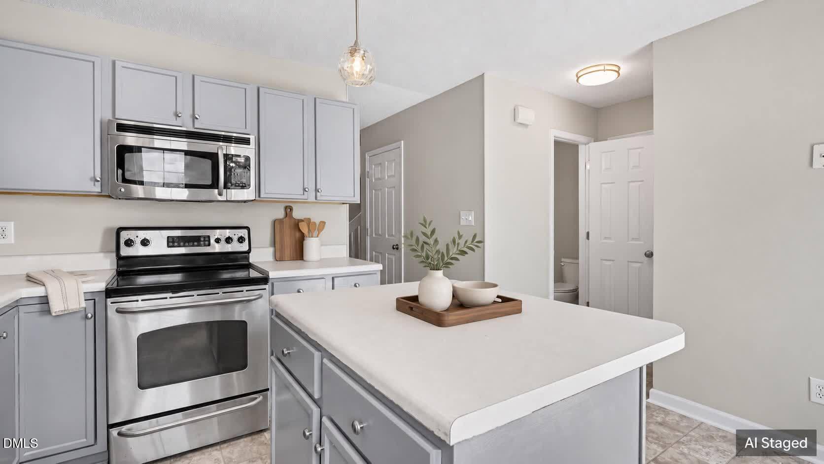 1133 Oak Blossom Wa Way