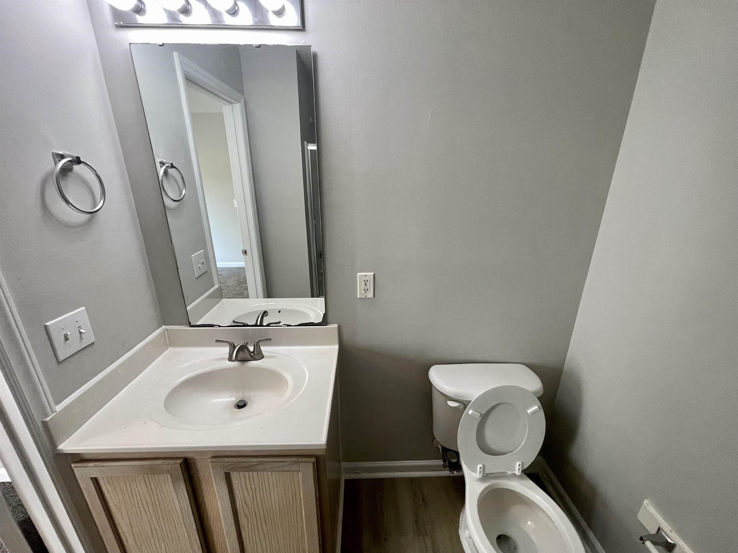 2000 University Woods Road Unit: 204