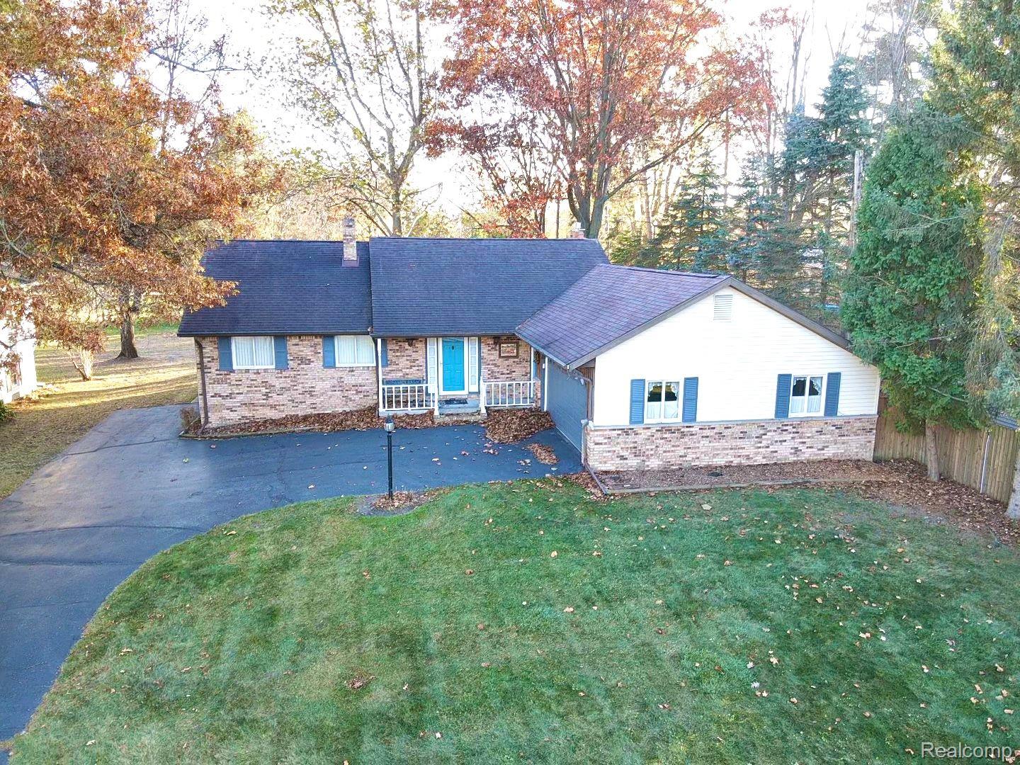 2641 HUCKLEBERRY LN