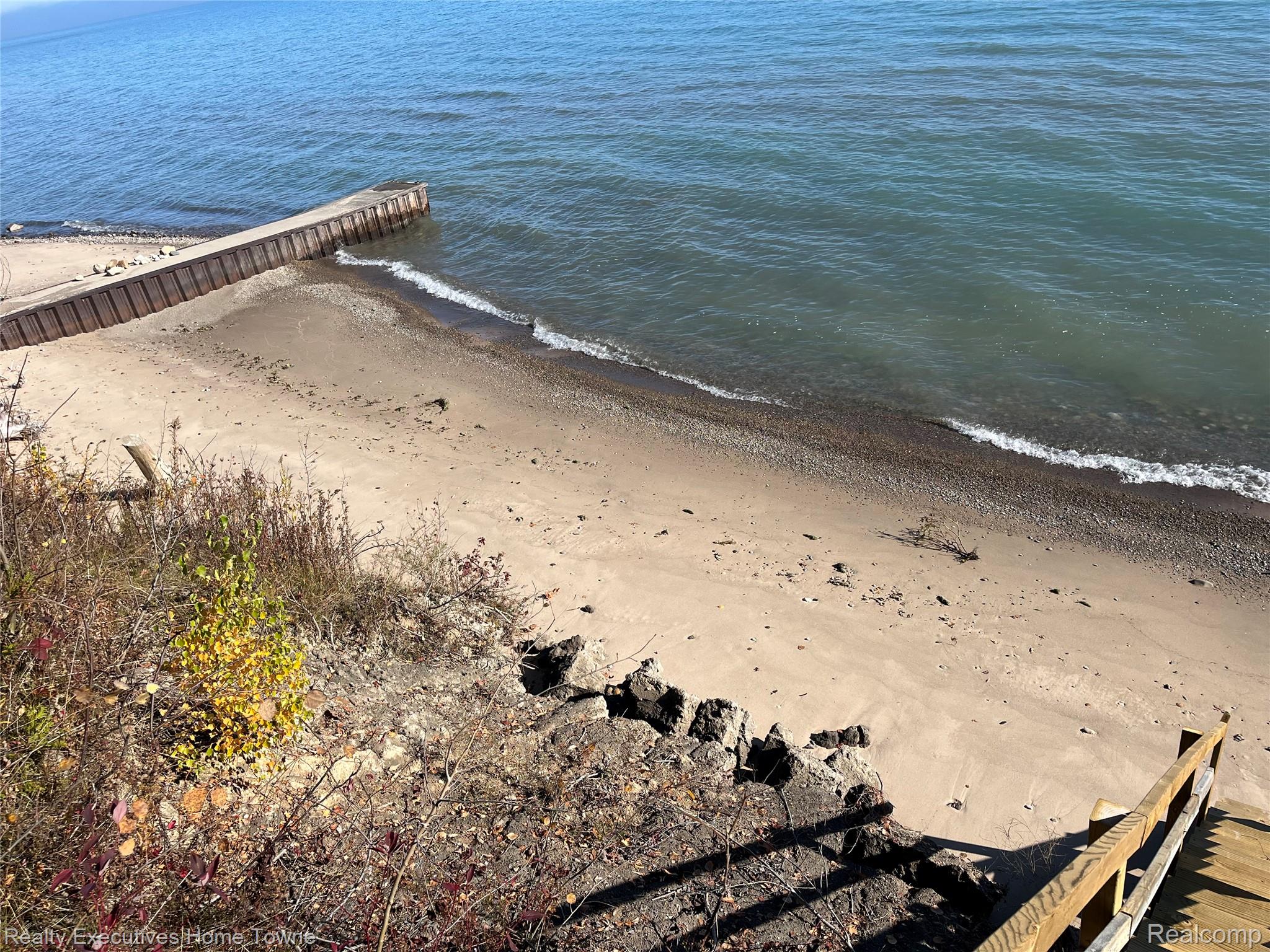 2255 Lakeshore Road