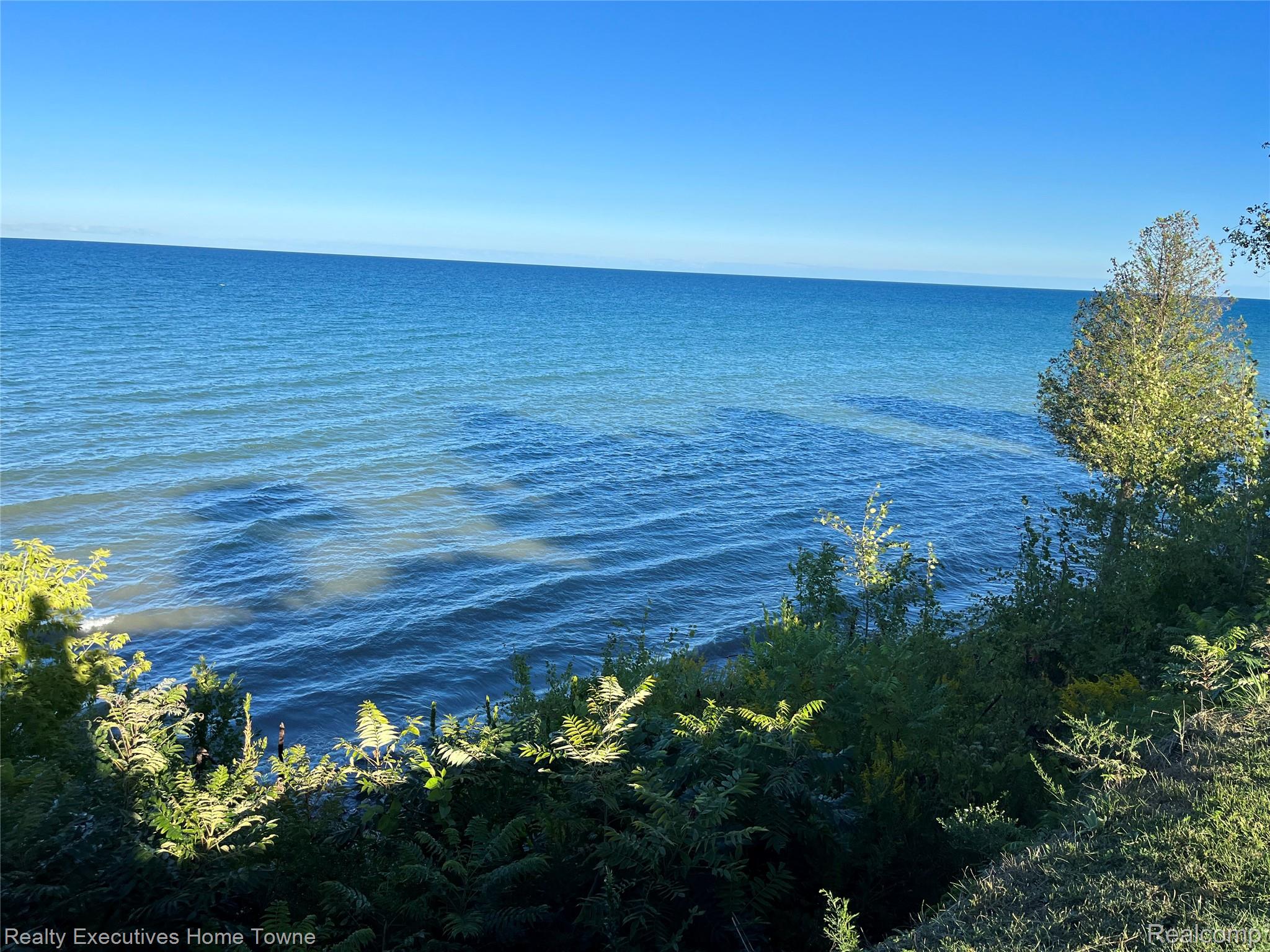 2255 Lakeshore Road