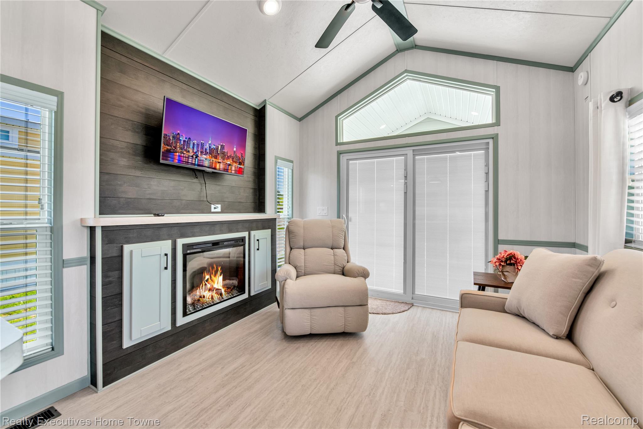2301 Water St. Lot 8