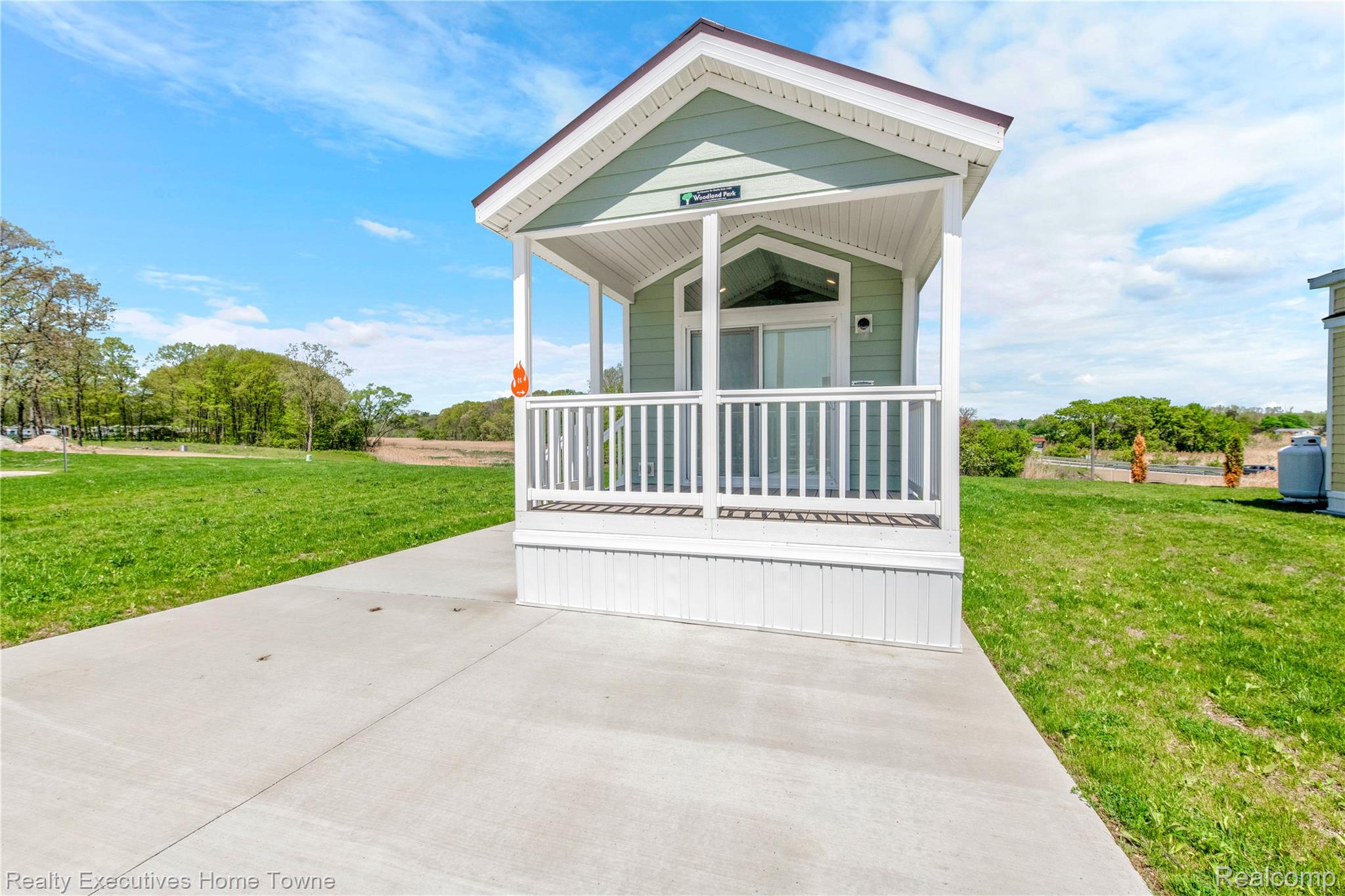 2301 Water St. Lot 8