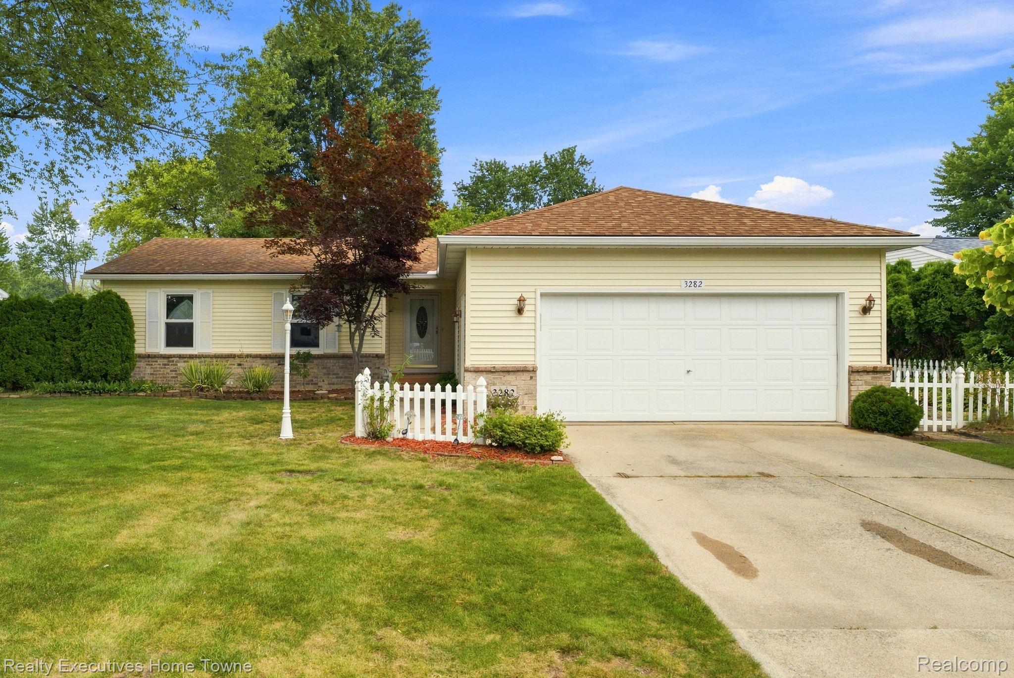 3282 Sapphire Lane