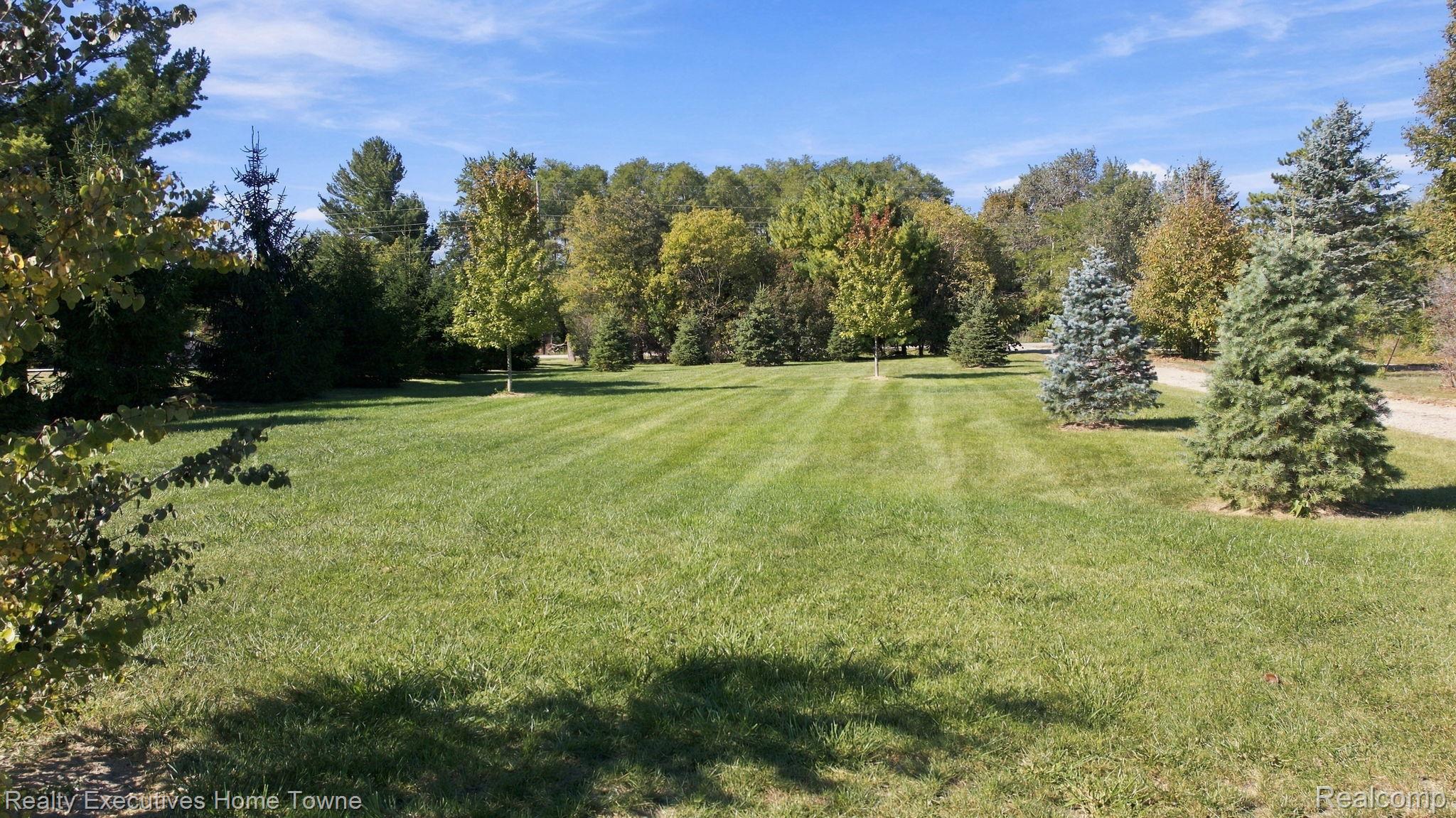 8849 Lakeshore Road