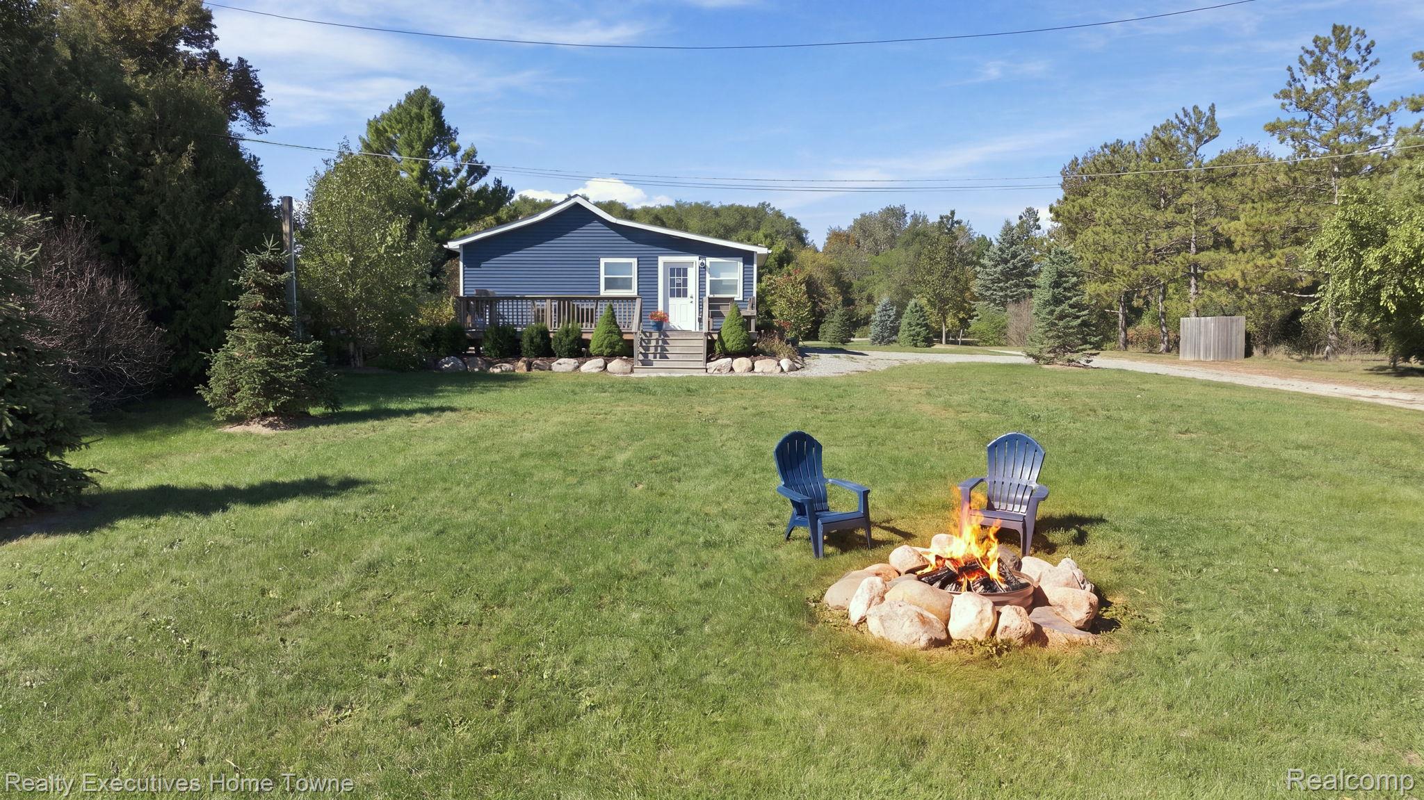 8849 Lakeshore Road