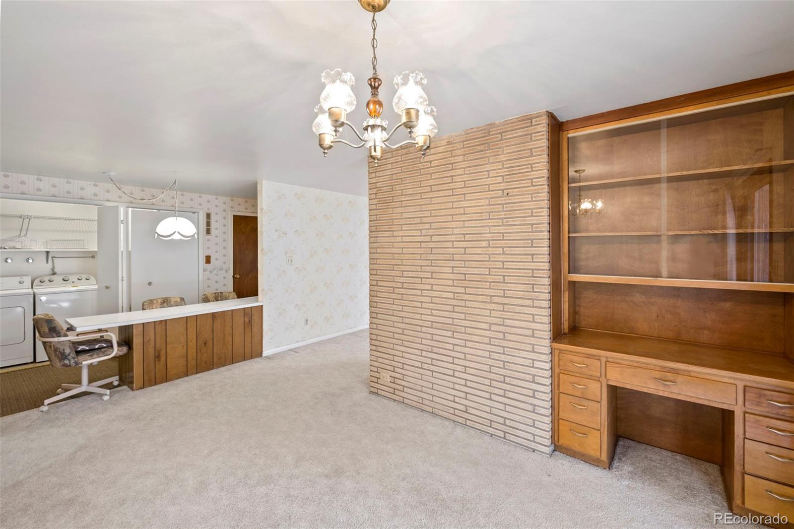 2043 Patrician Way