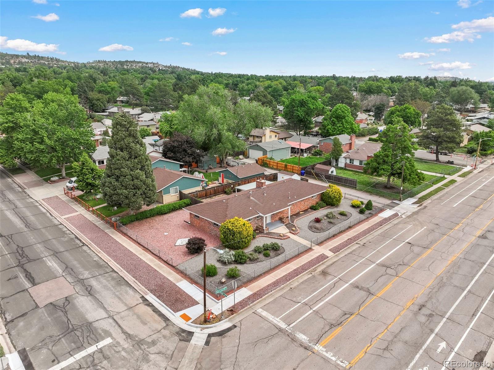 2043 Patrician Way