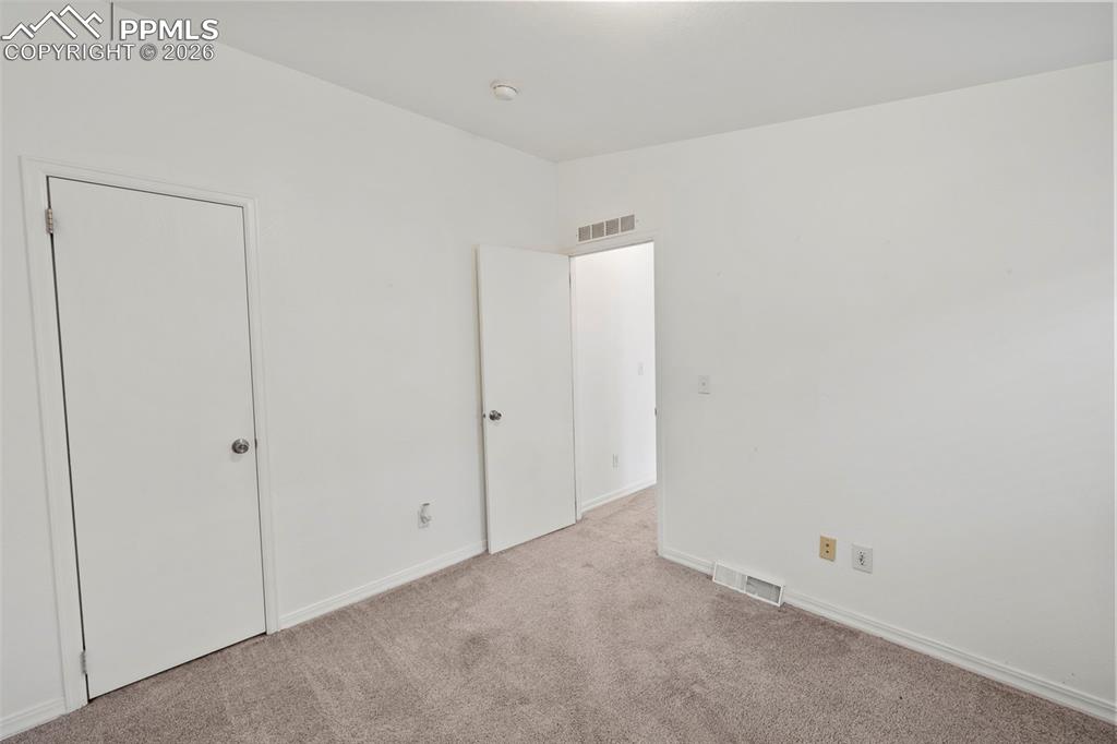 46 Kingston Circle