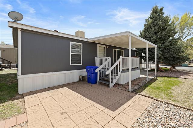 1095 Western Drive