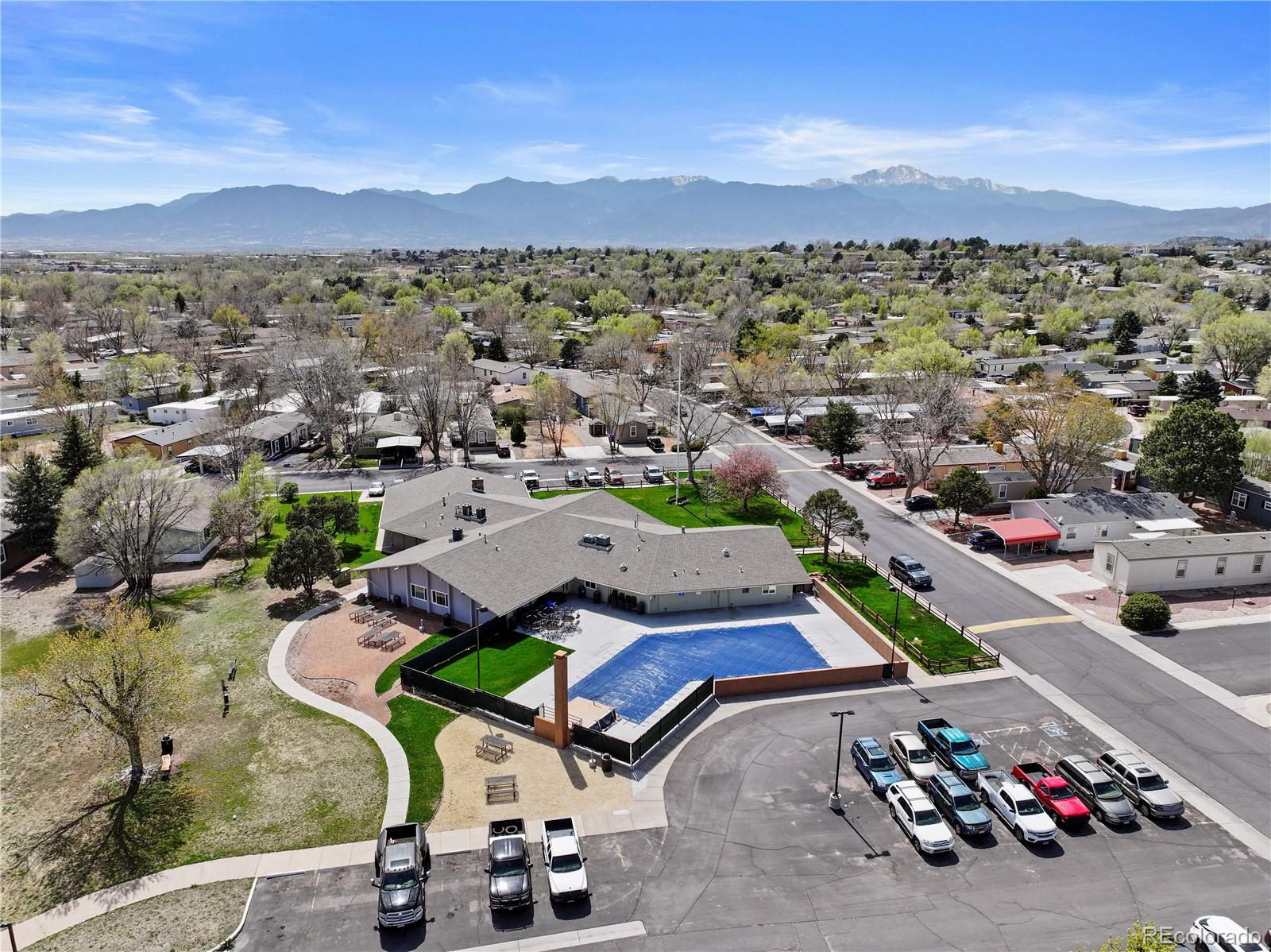 1095 Western Drive