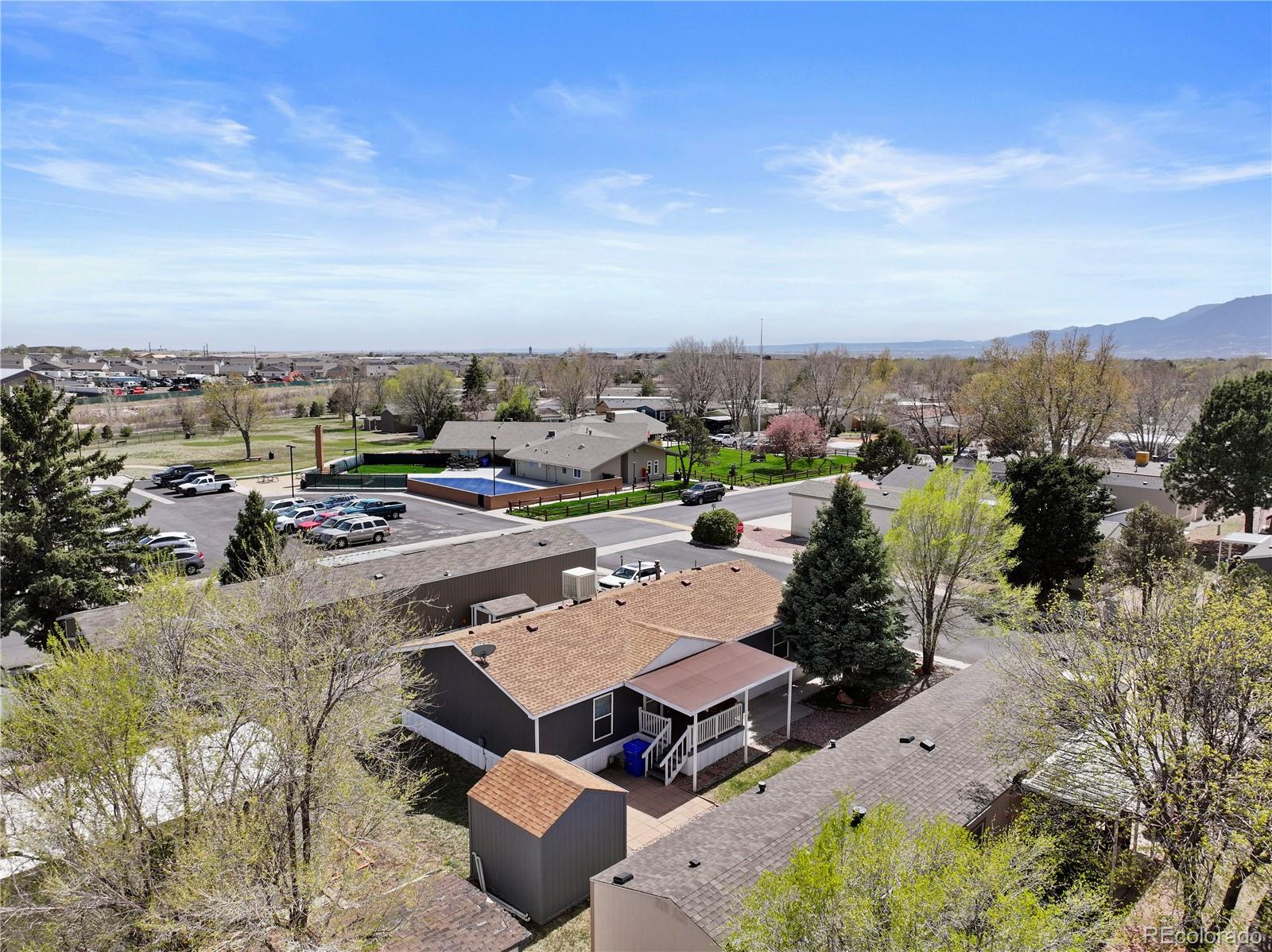 1095 Western Drive