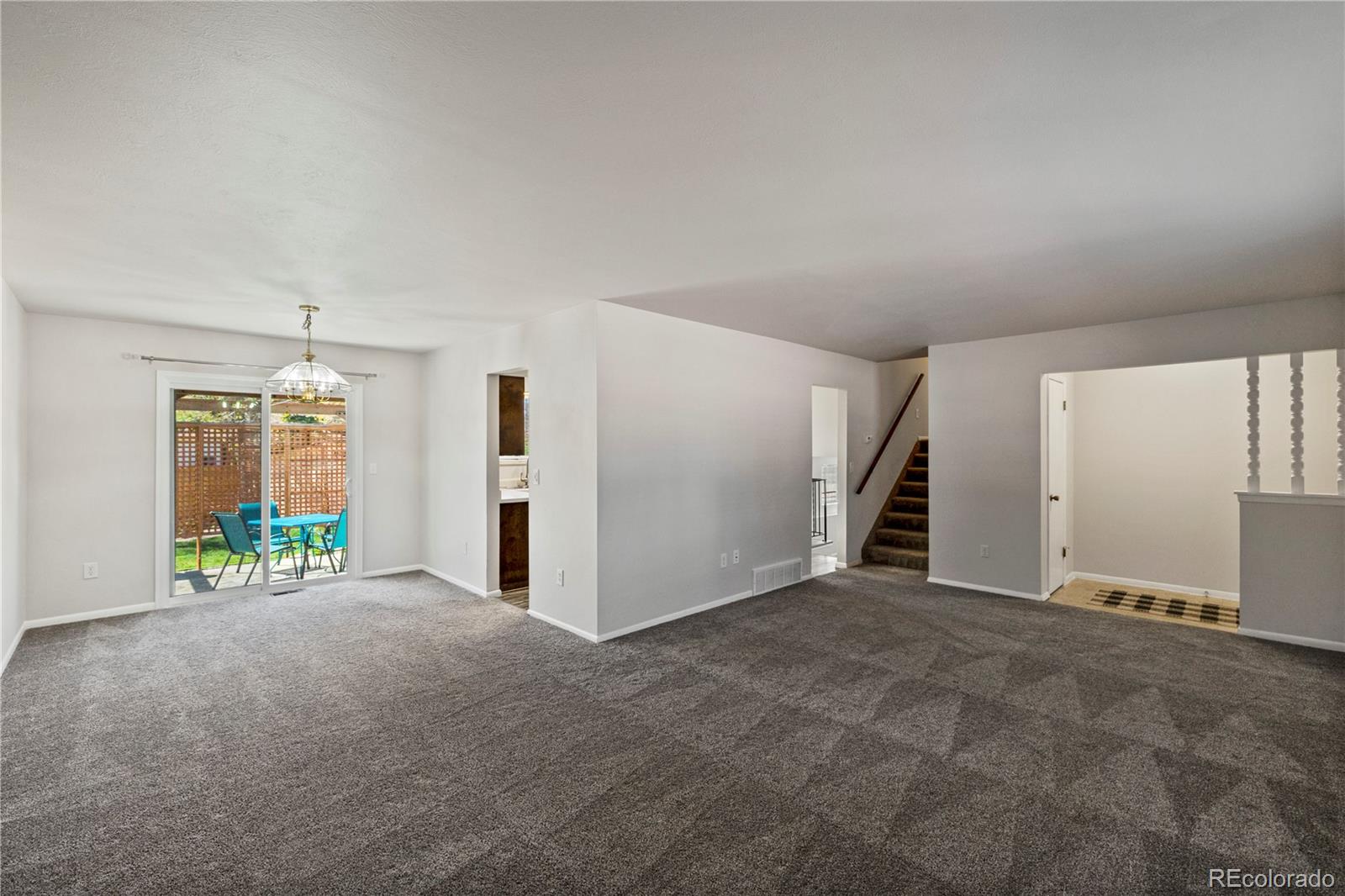 2850 Villa Loma Drive