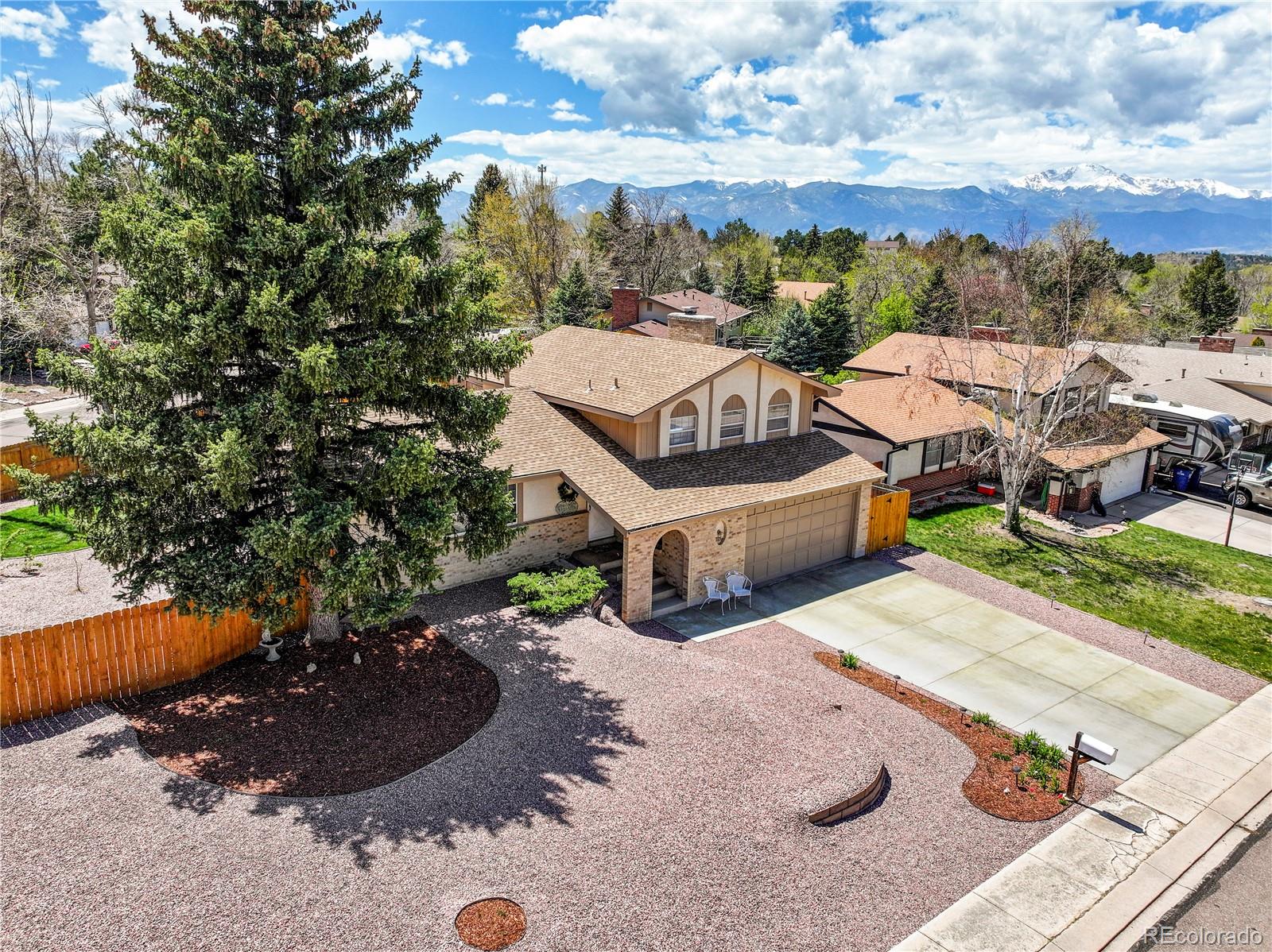 2850 Villa Loma Drive