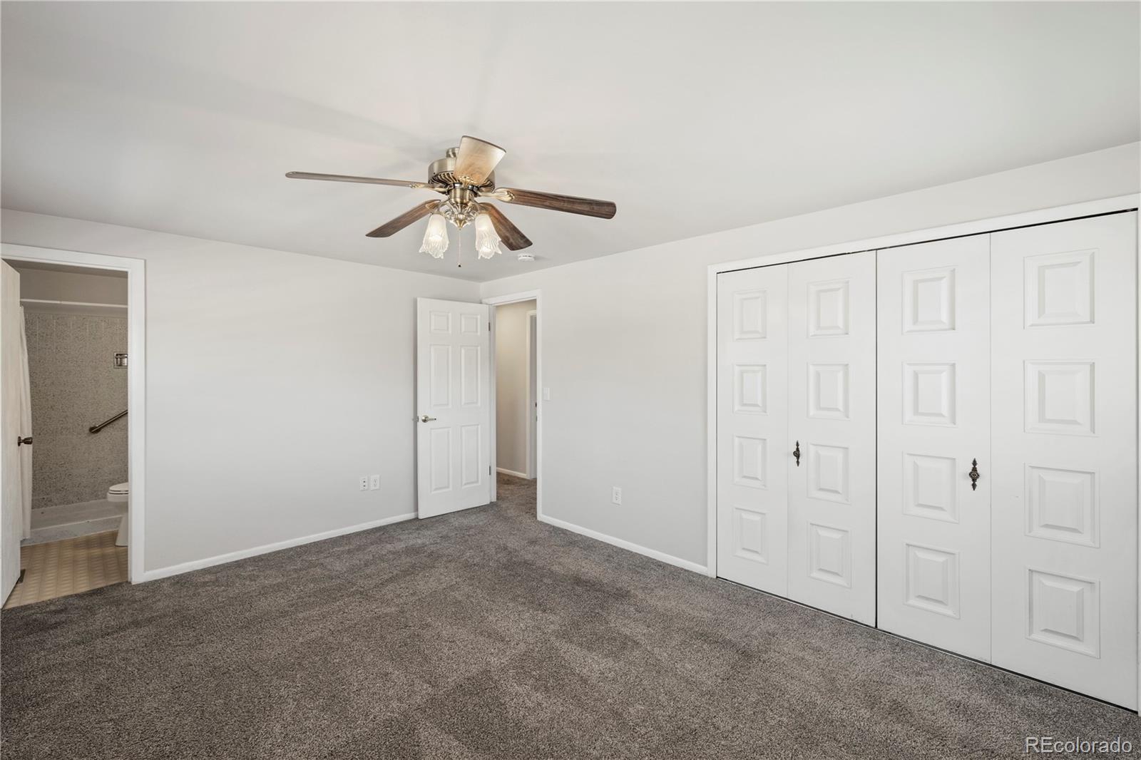 2850 Villa Loma Drive