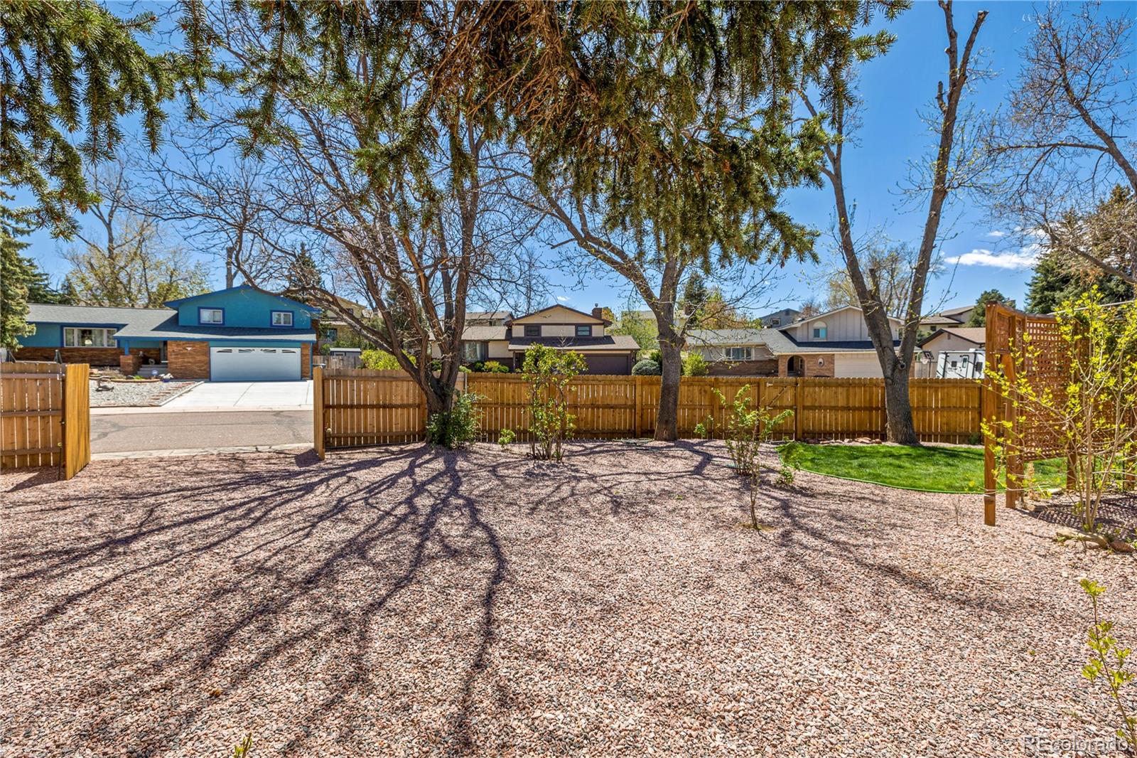 2850 Villa Loma Drive
