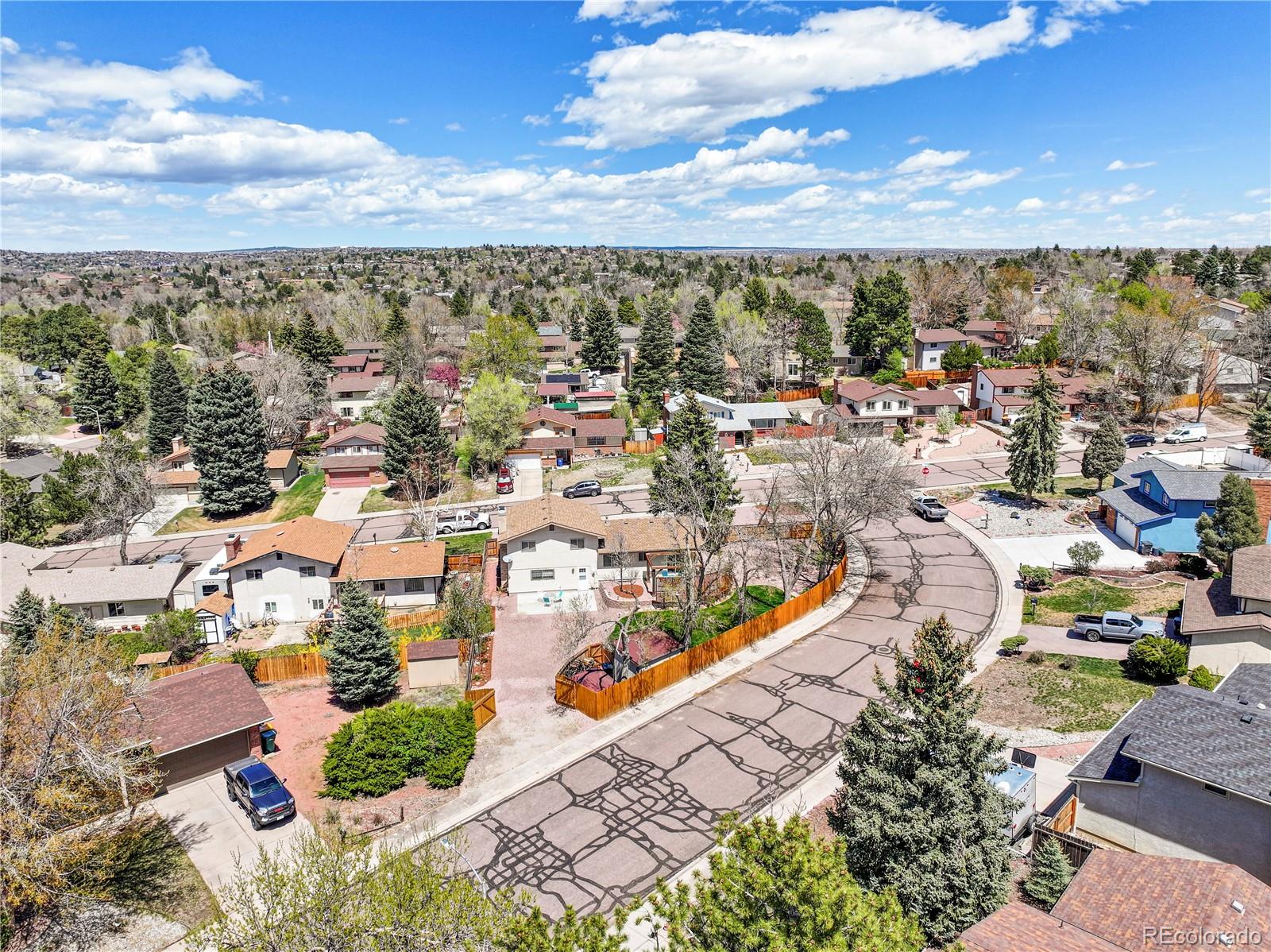 2850 Villa Loma Drive