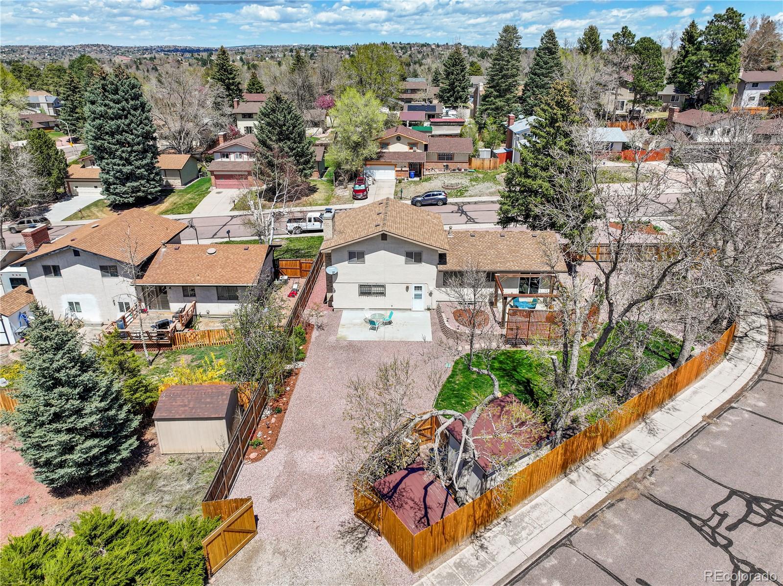 2850 Villa Loma Drive