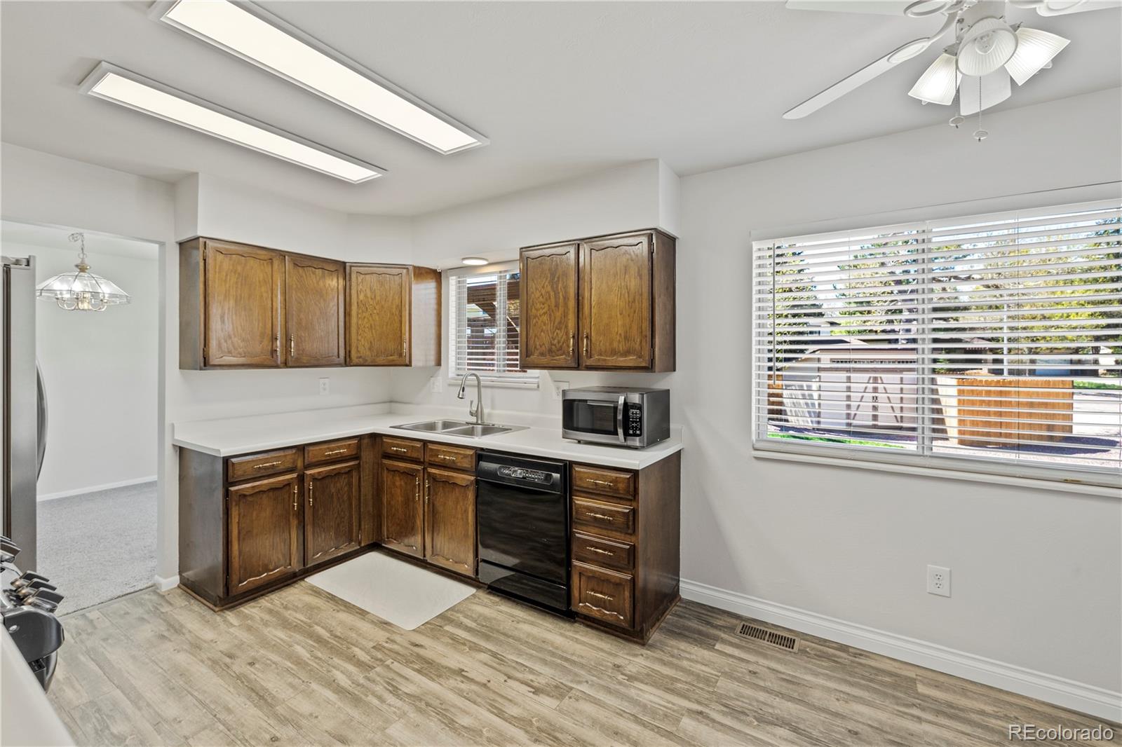 2850 Villa Loma Drive