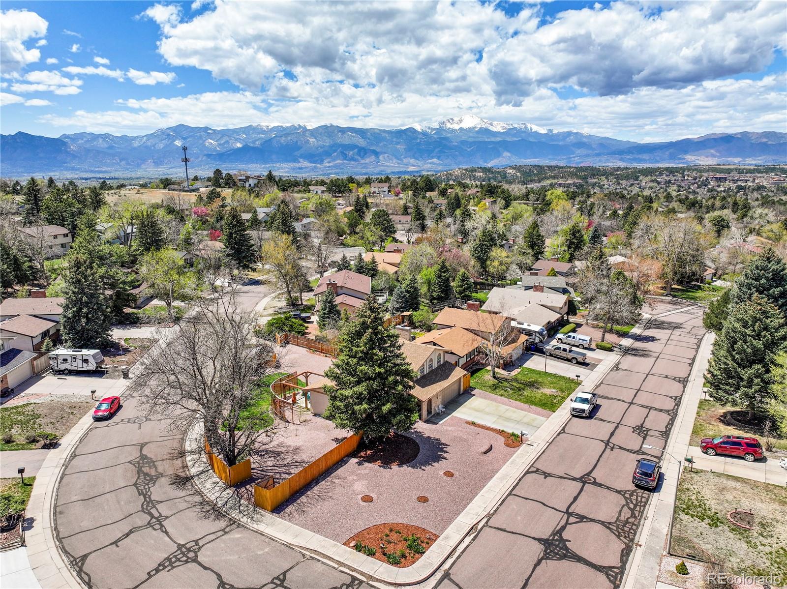 2850 Villa Loma Drive