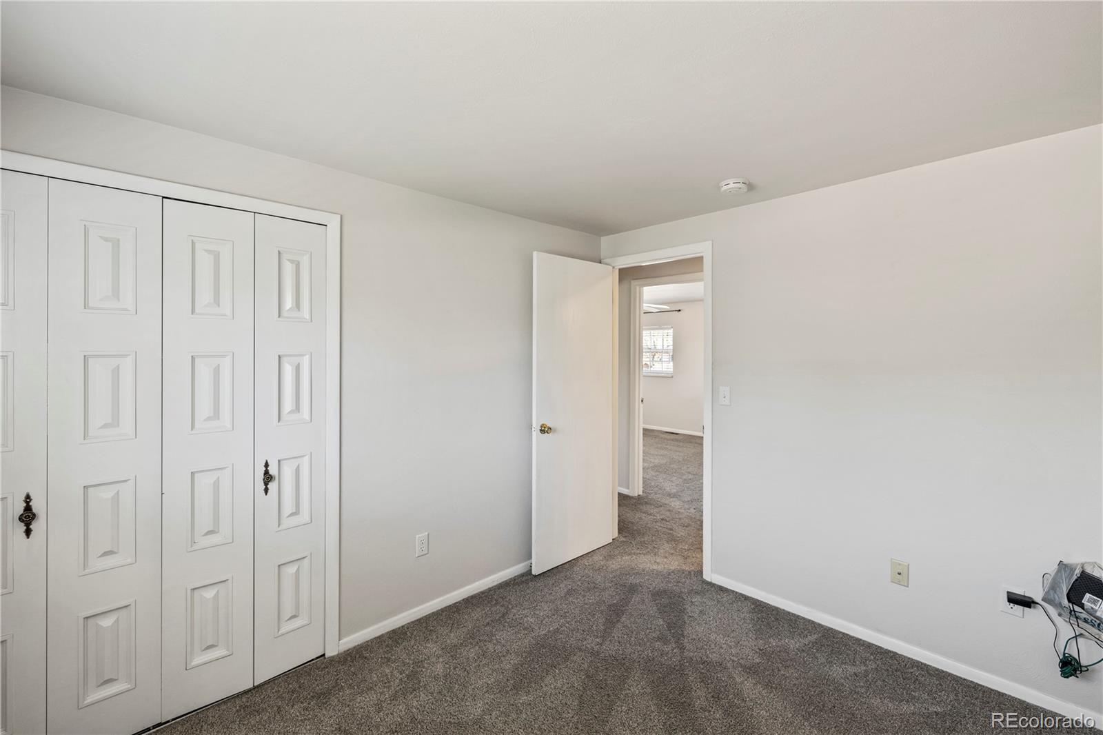 2850 Villa Loma Drive