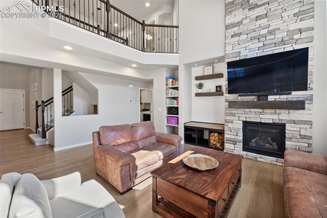 16093 Enchanted Peak Way