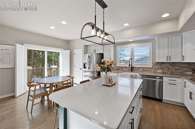 16093 Enchanted Peak Way