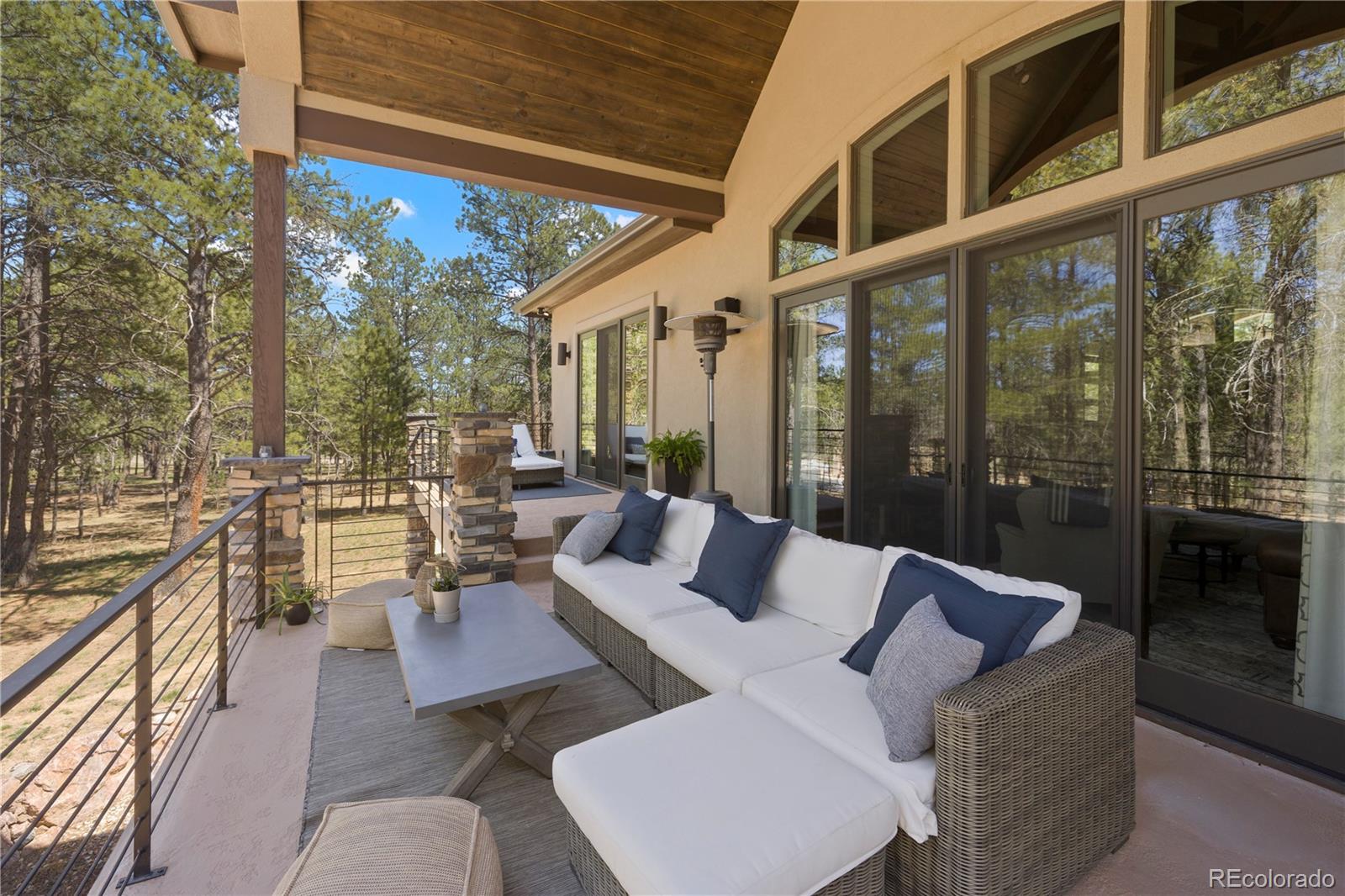 15304 Pole Pine Point