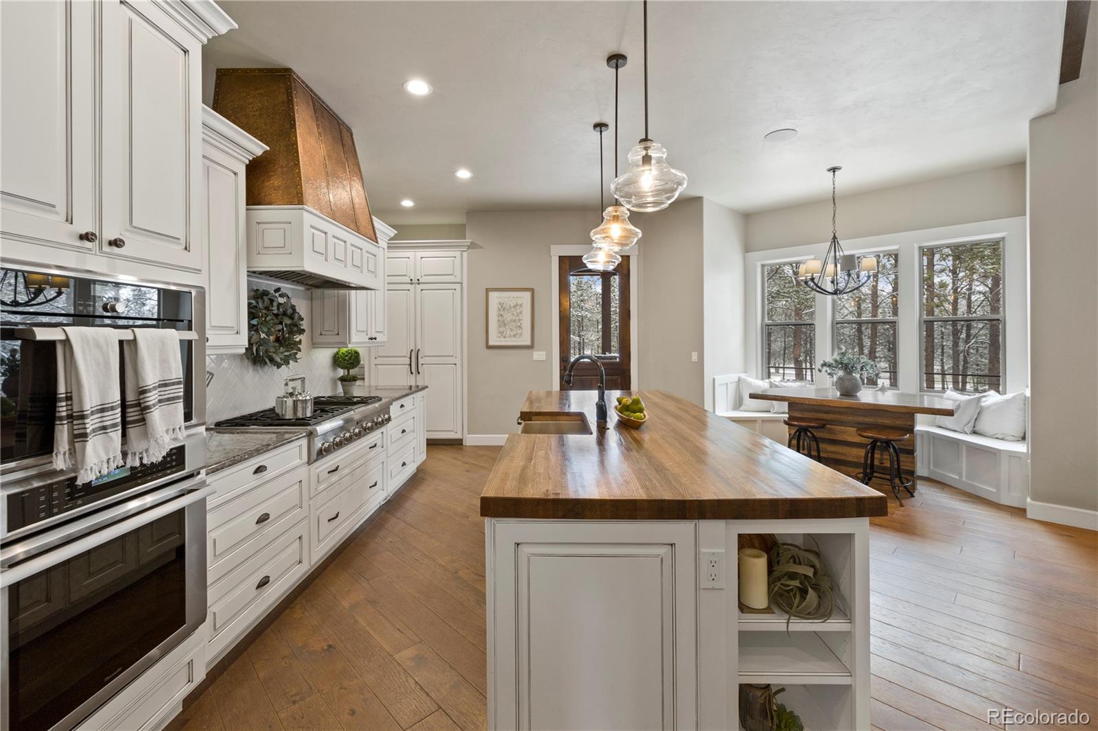 15304 Pole Pine Point