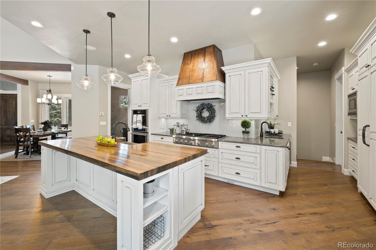 15304 Pole Pine Point