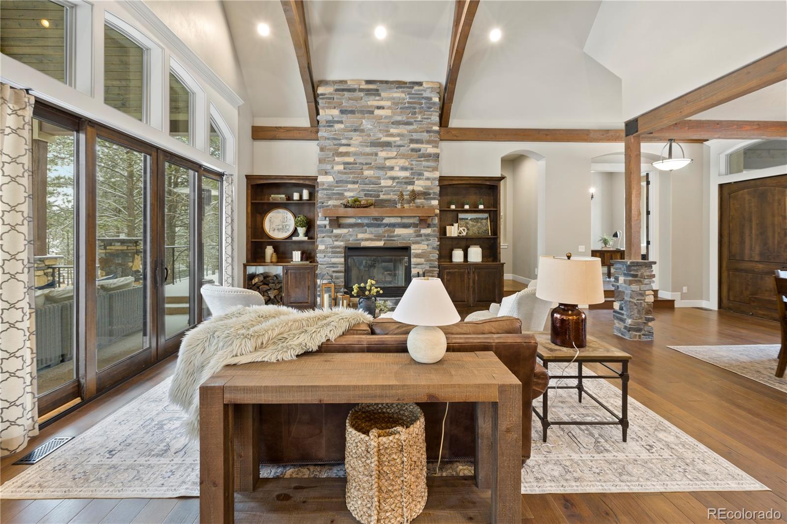 15304 Pole Pine Point