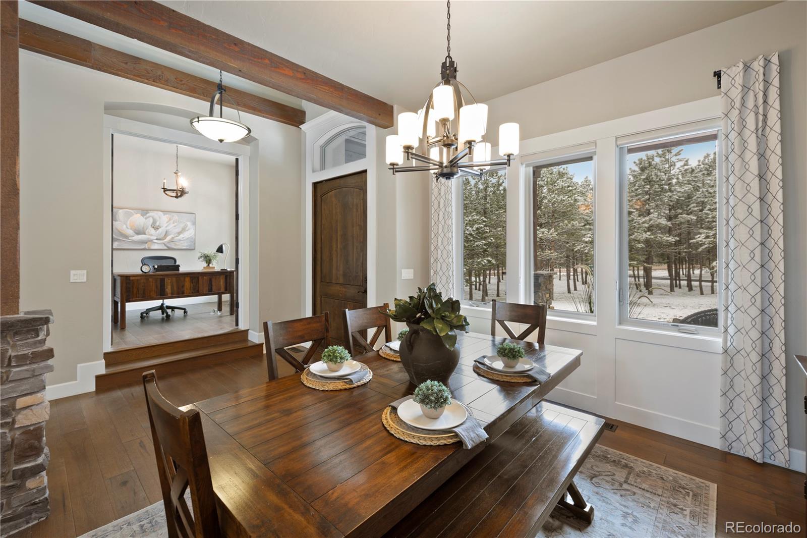 15304 Pole Pine Point