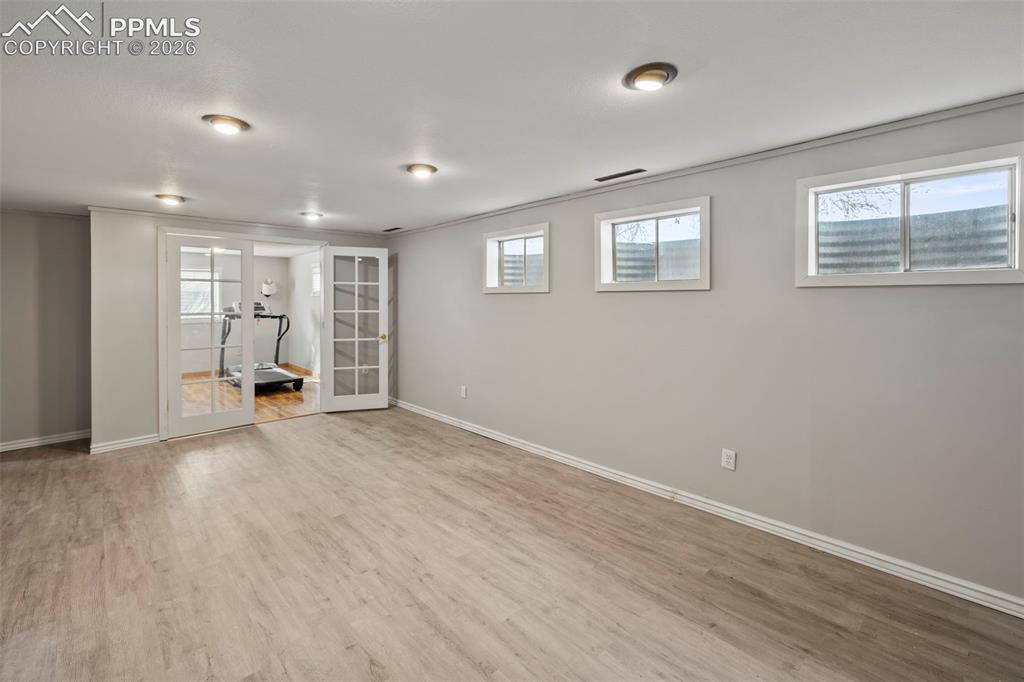 4872 Splendid Circle