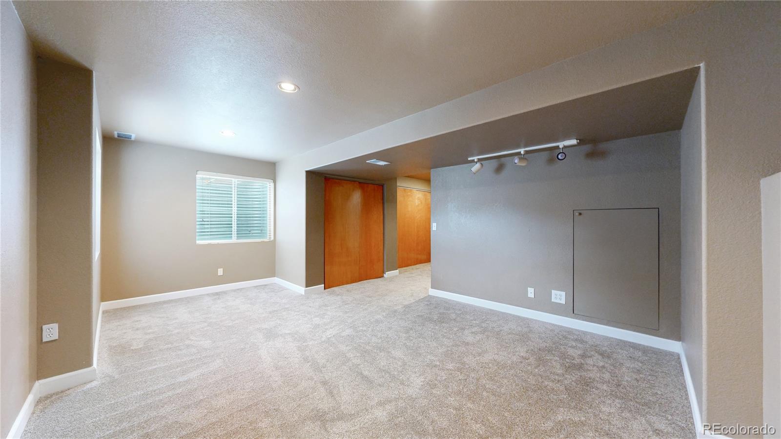 11301 Vernon Way