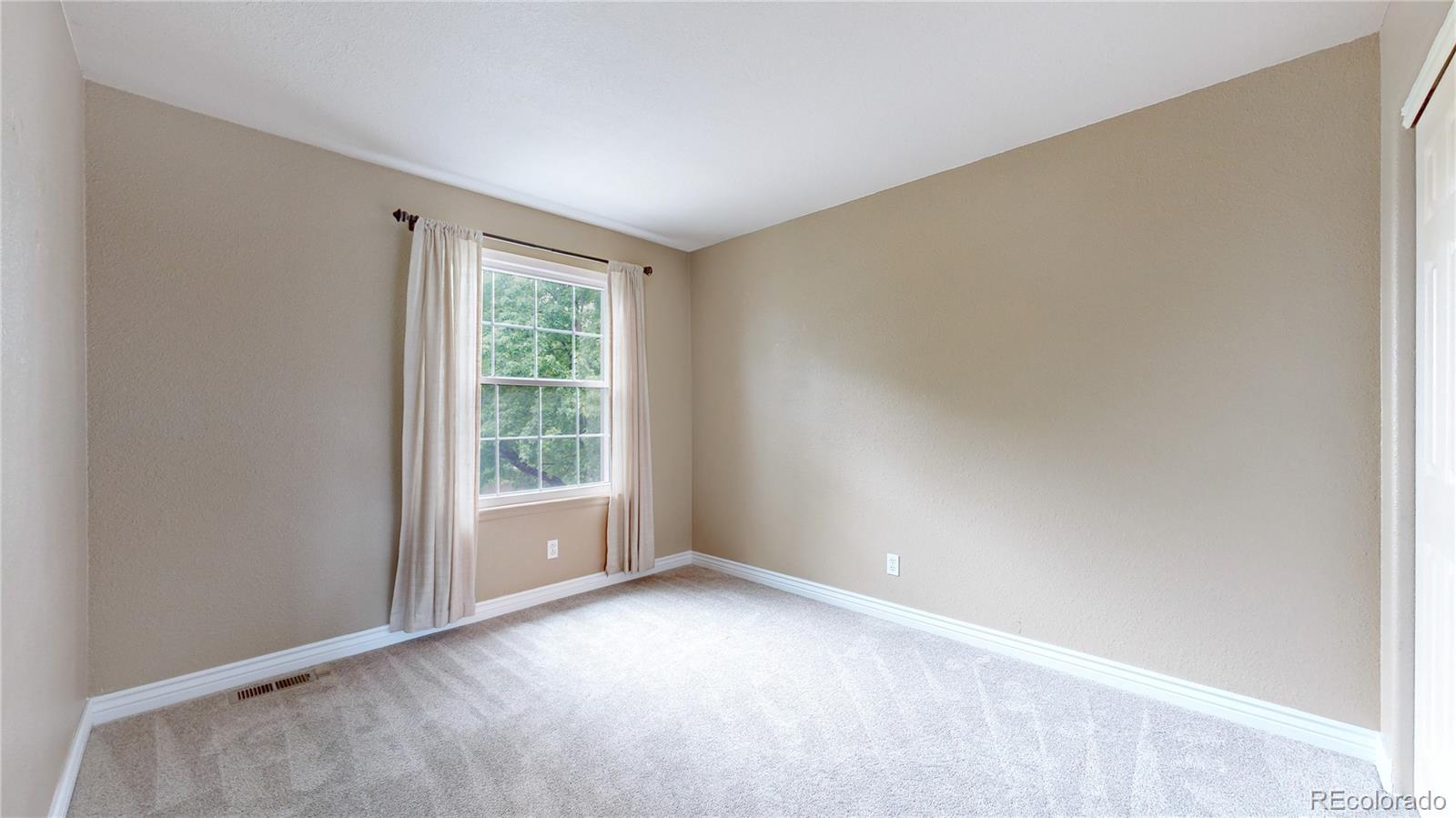 11301 Vernon Way