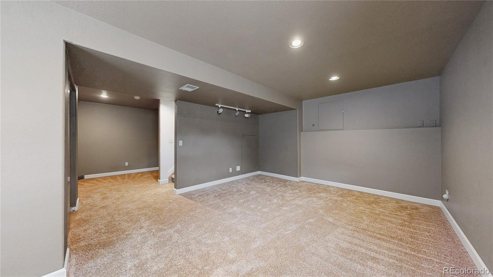 11301 Vernon Way