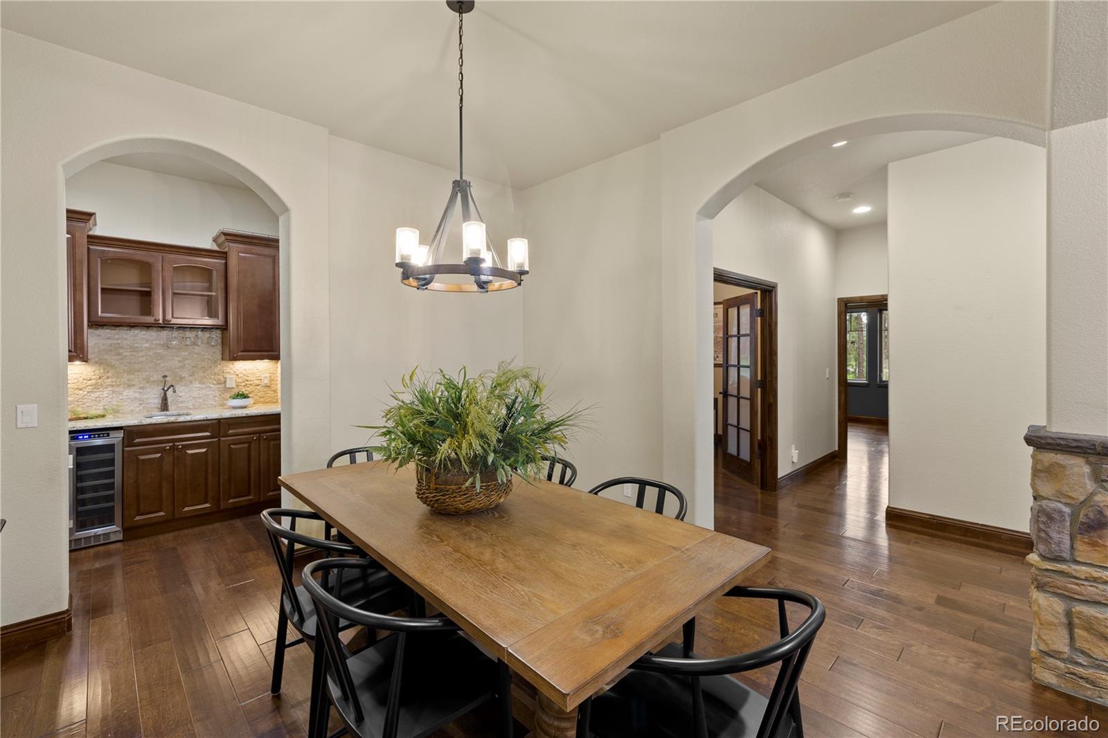 16104 Pole Pine Point