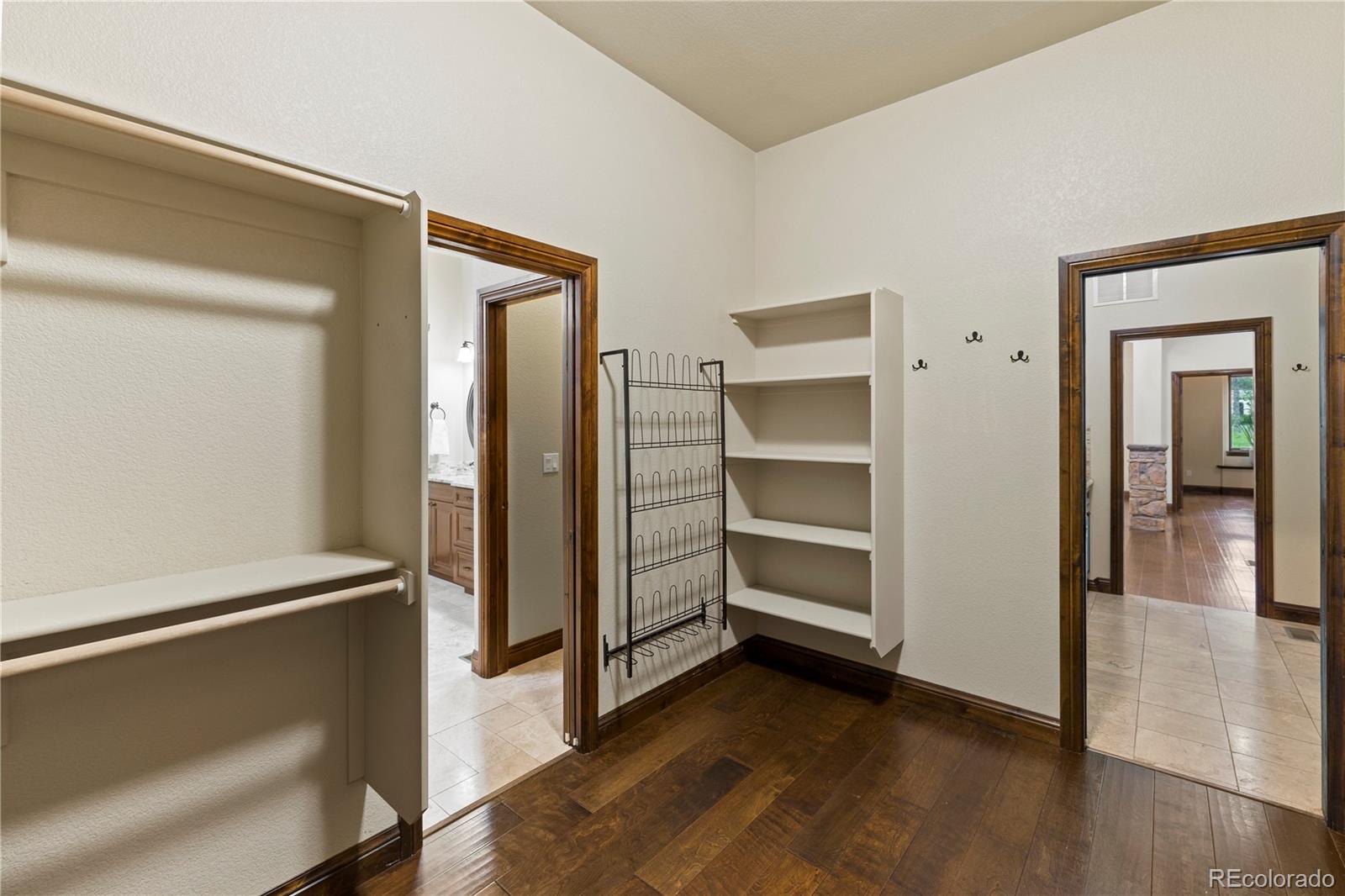 16104 Pole Pine Point