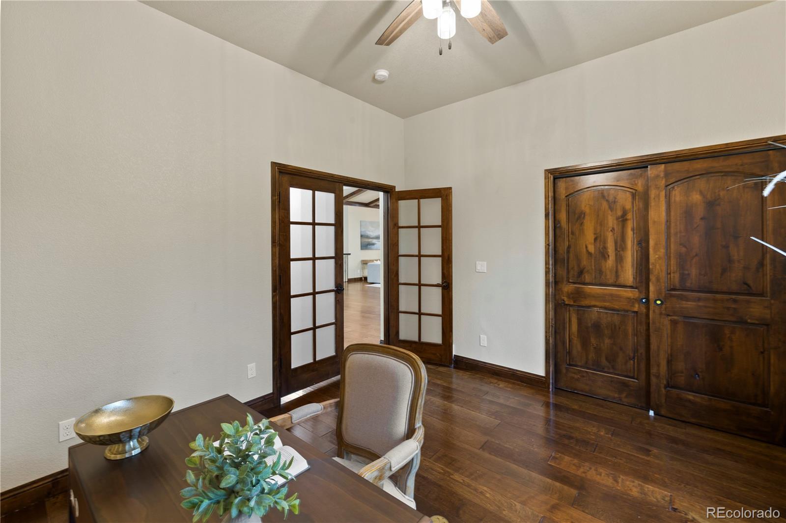 16104 Pole Pine Point