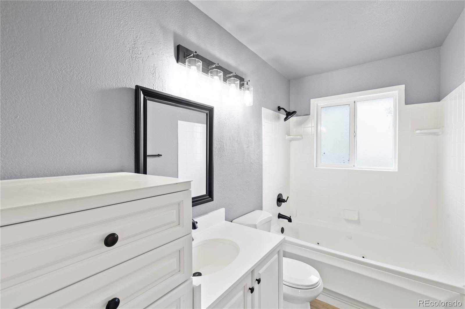 2113 Fernwood Drive