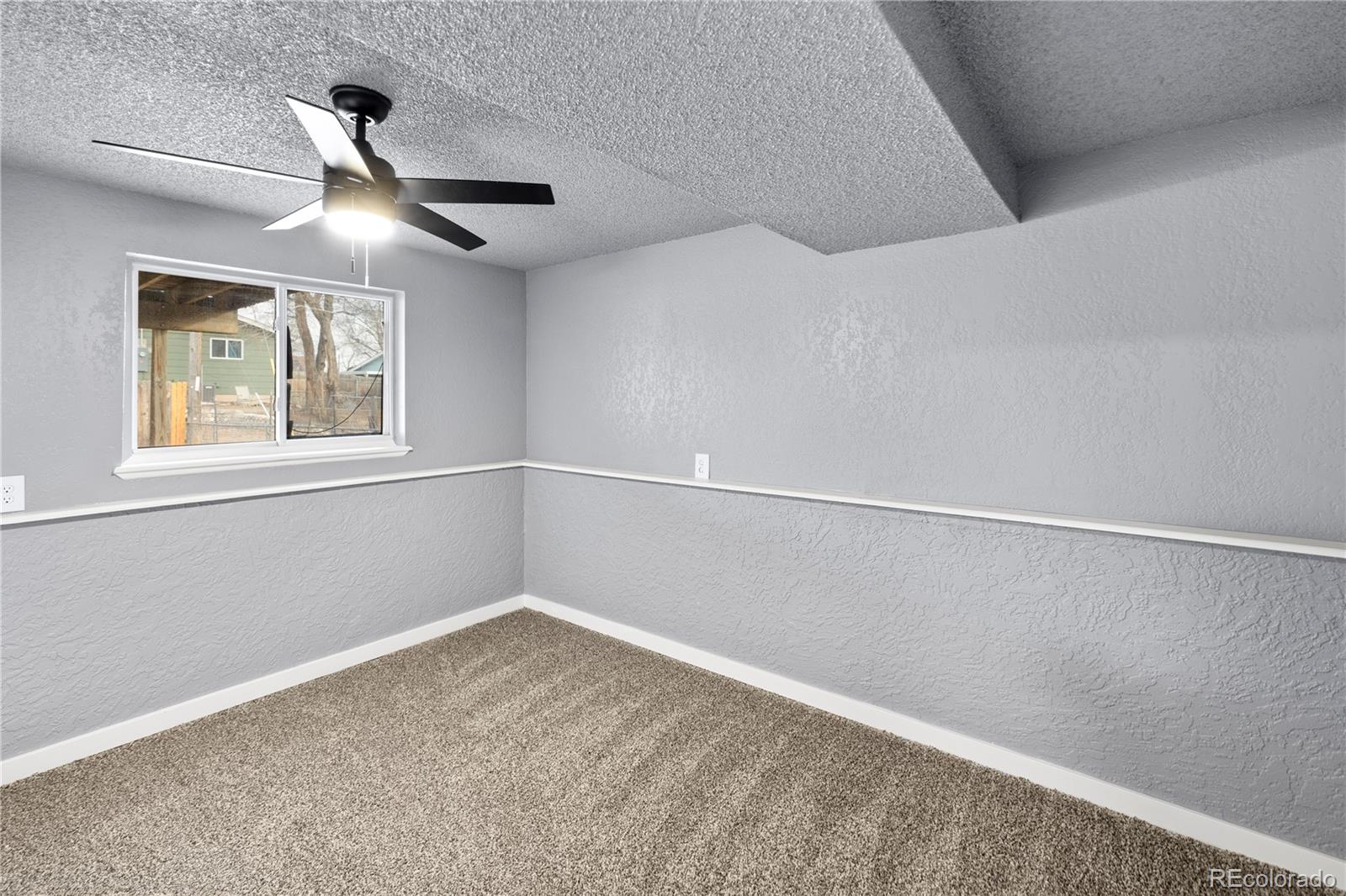 2113 Fernwood Drive